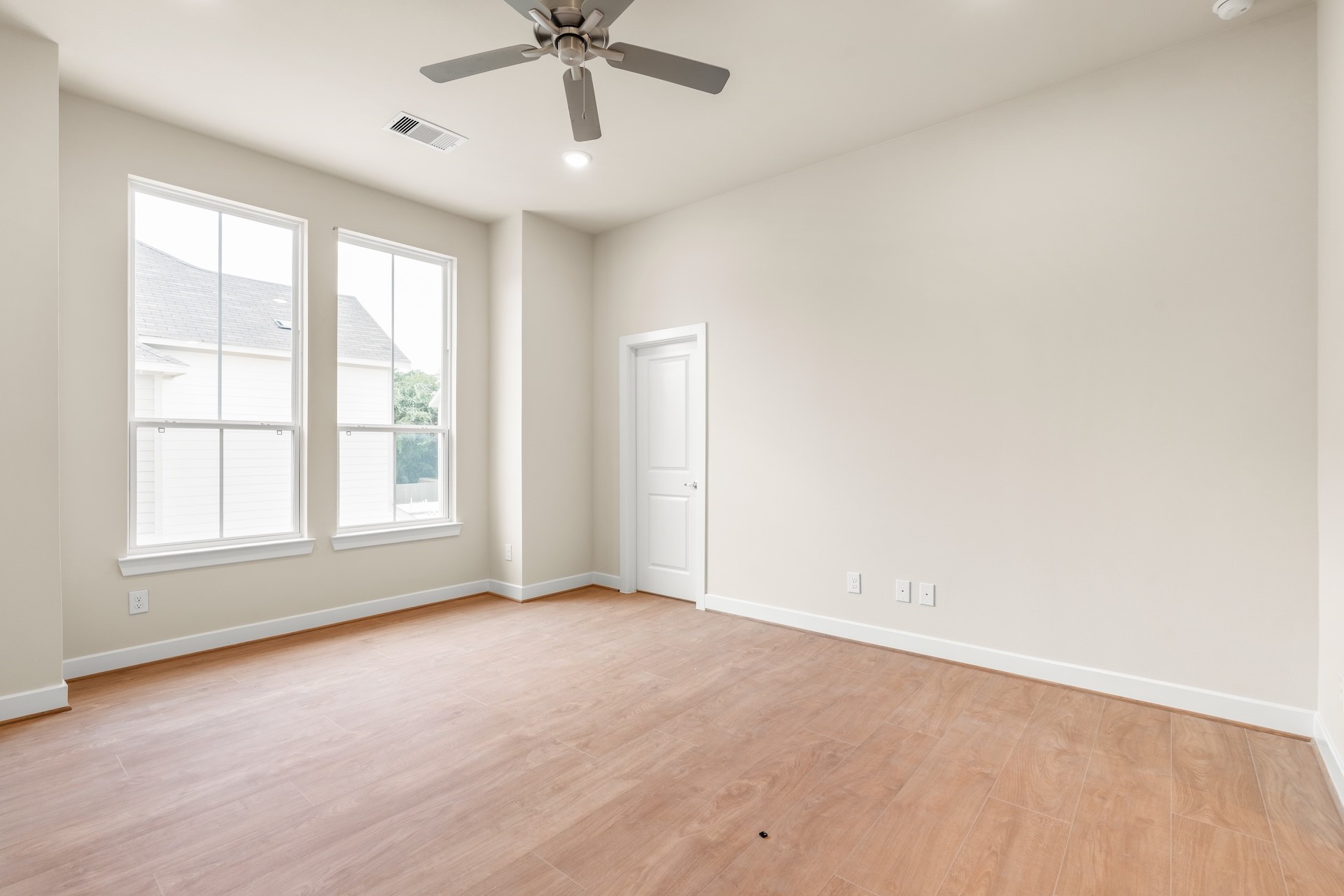 6521 Rena Street Property Photo 14