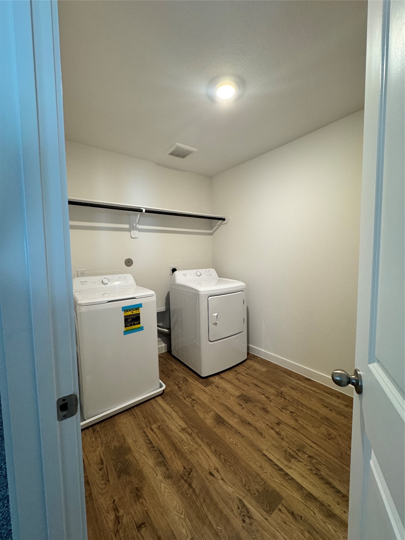 3522 Goldfinch Woods Drive Property Photo 9