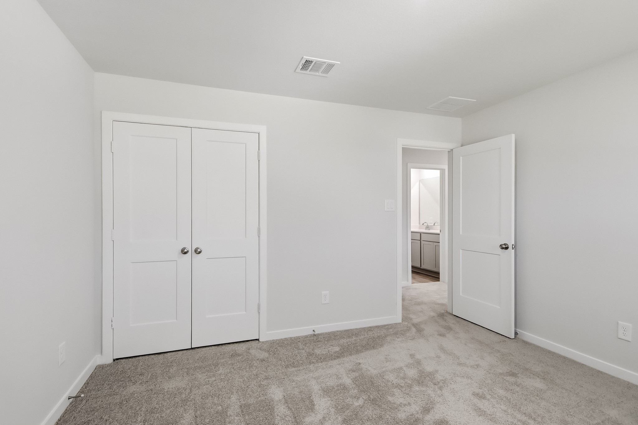 1337 Coastal Drive Property Photo 11