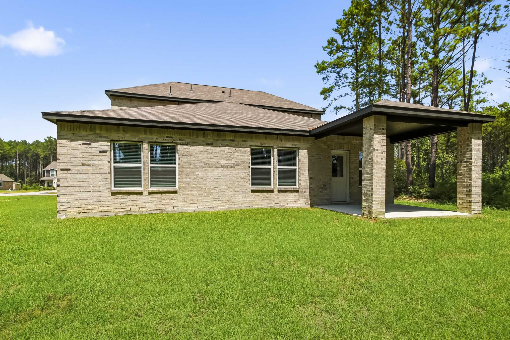 1337 Coastal Drive Property Photo 13