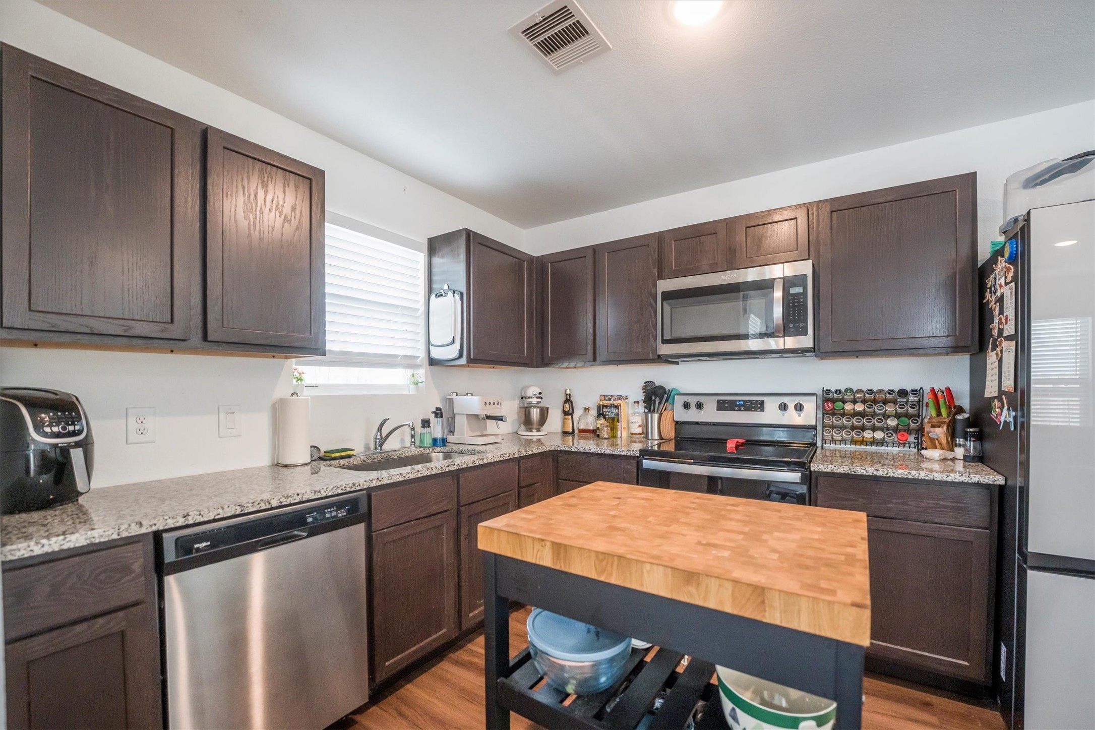 16602 Colleen Place Property Photo 11