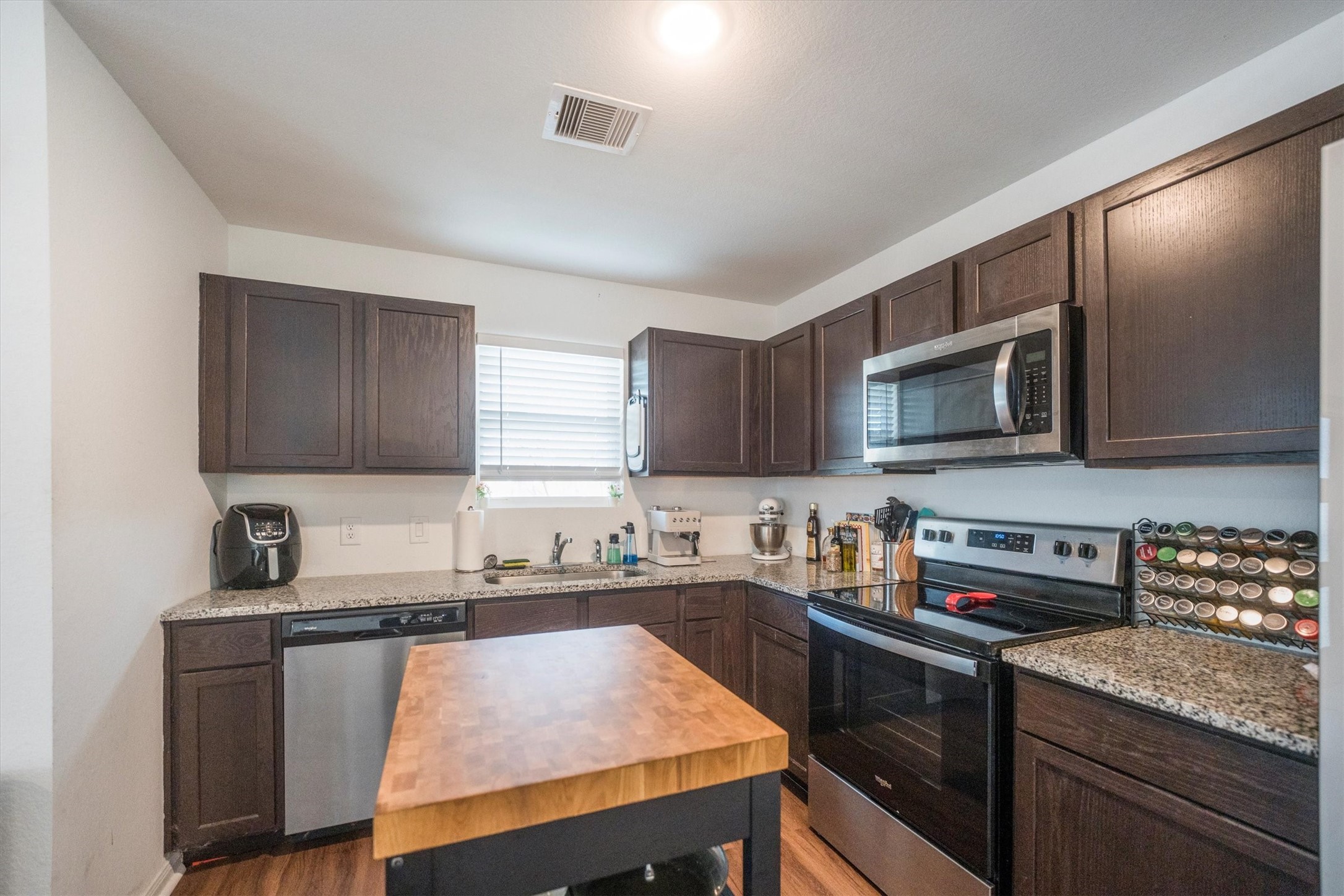 16602 Colleen Place Property Photo 15