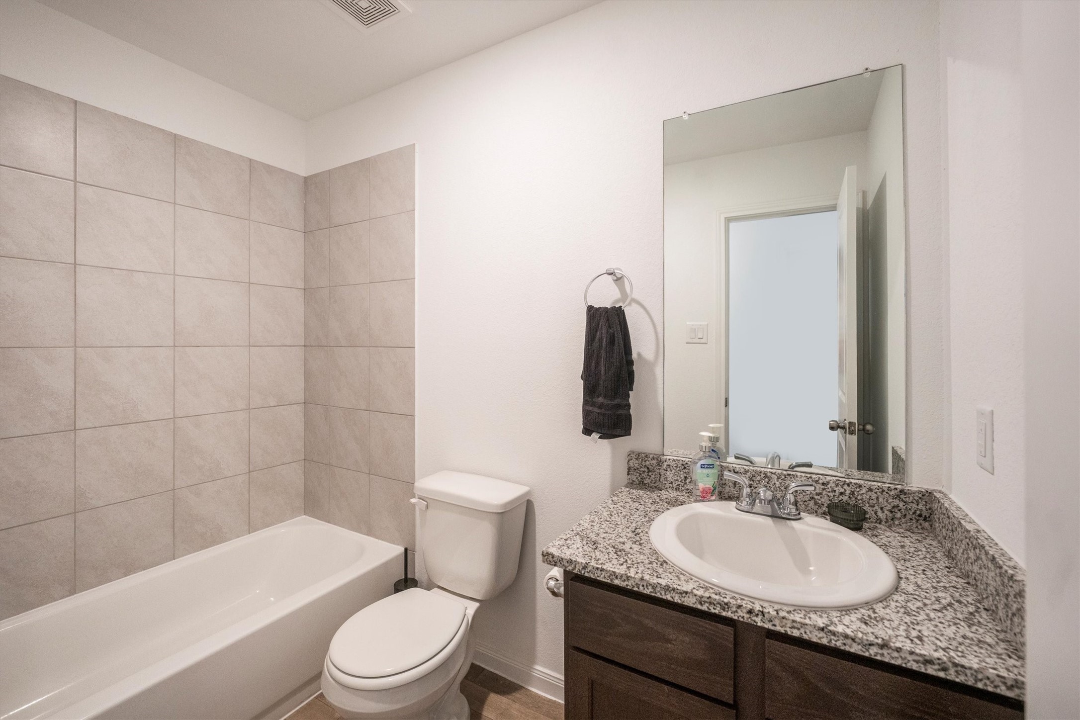16602 Colleen Place Property Photo 25