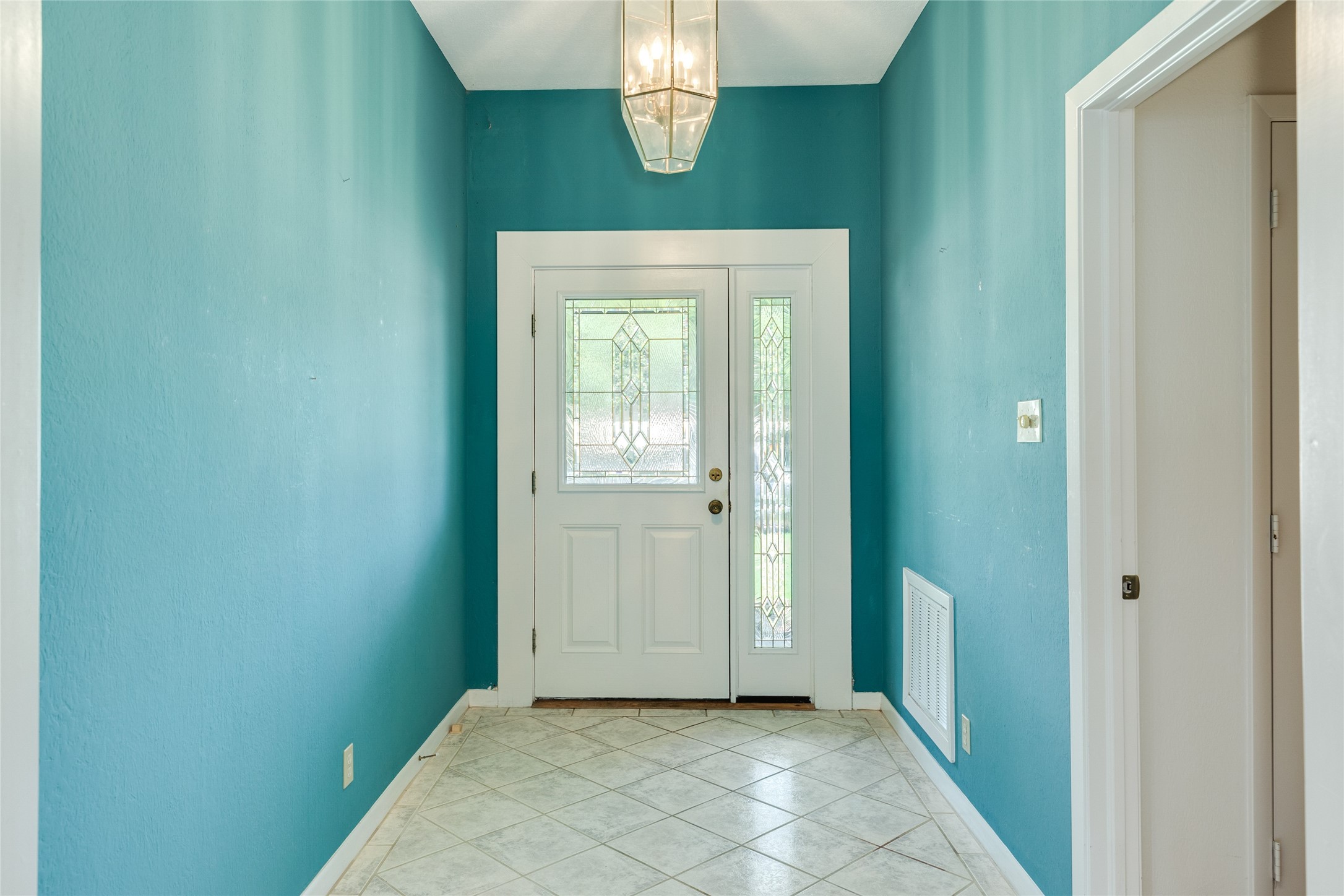7721 Beluche Drive Property Photo 8