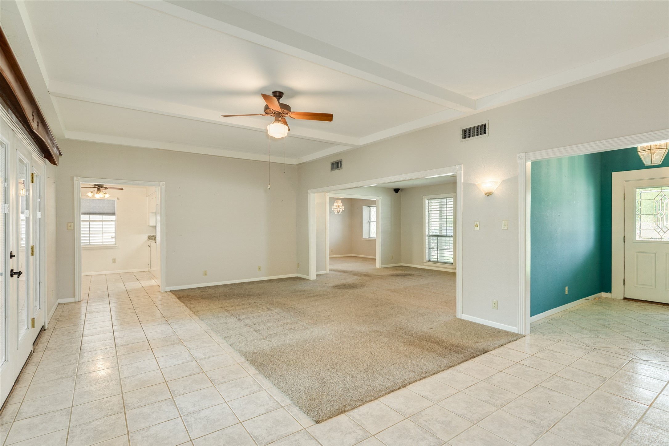 7721 Beluche Drive Property Photo 9