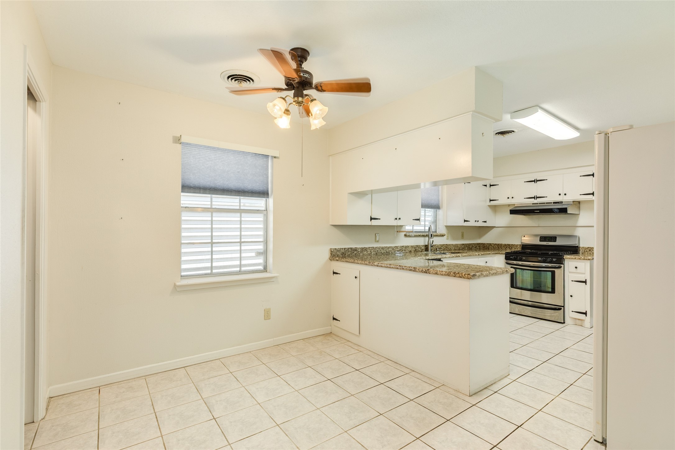 7721 Beluche Drive Property Photo 15