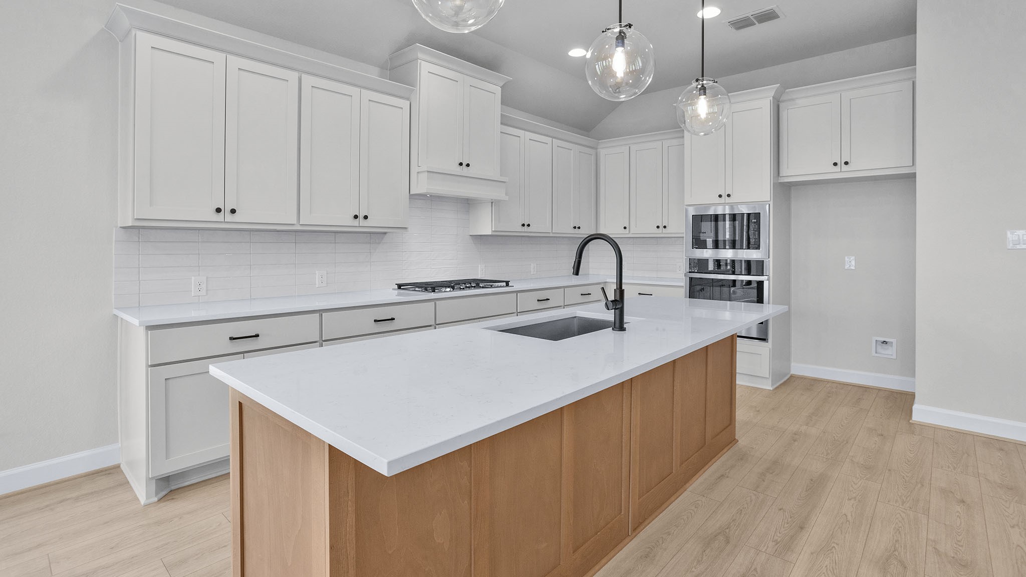 12203 Hudson Drive Property Photo 15