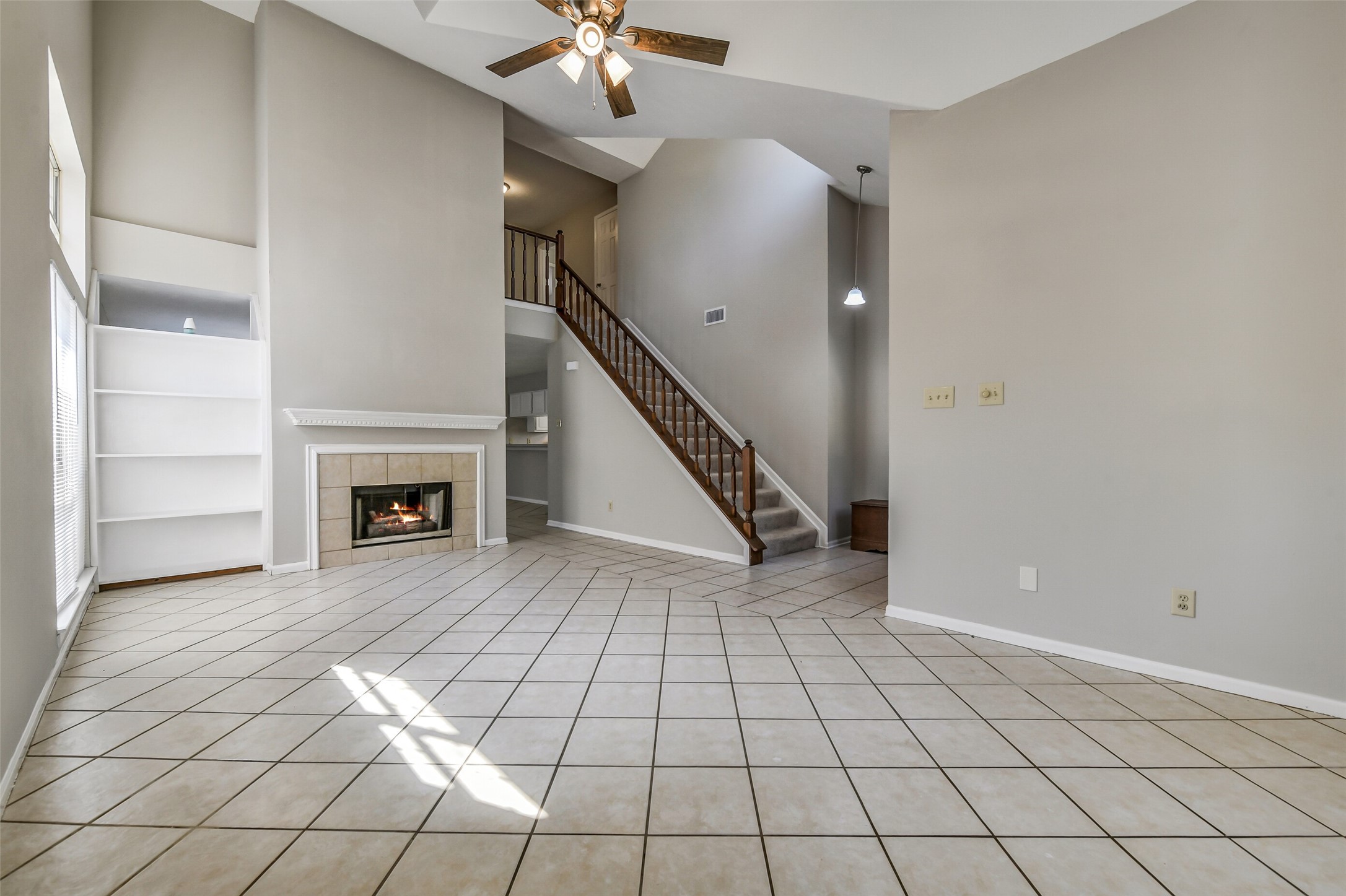 4322 Mountain Peak Way Property Photo 5