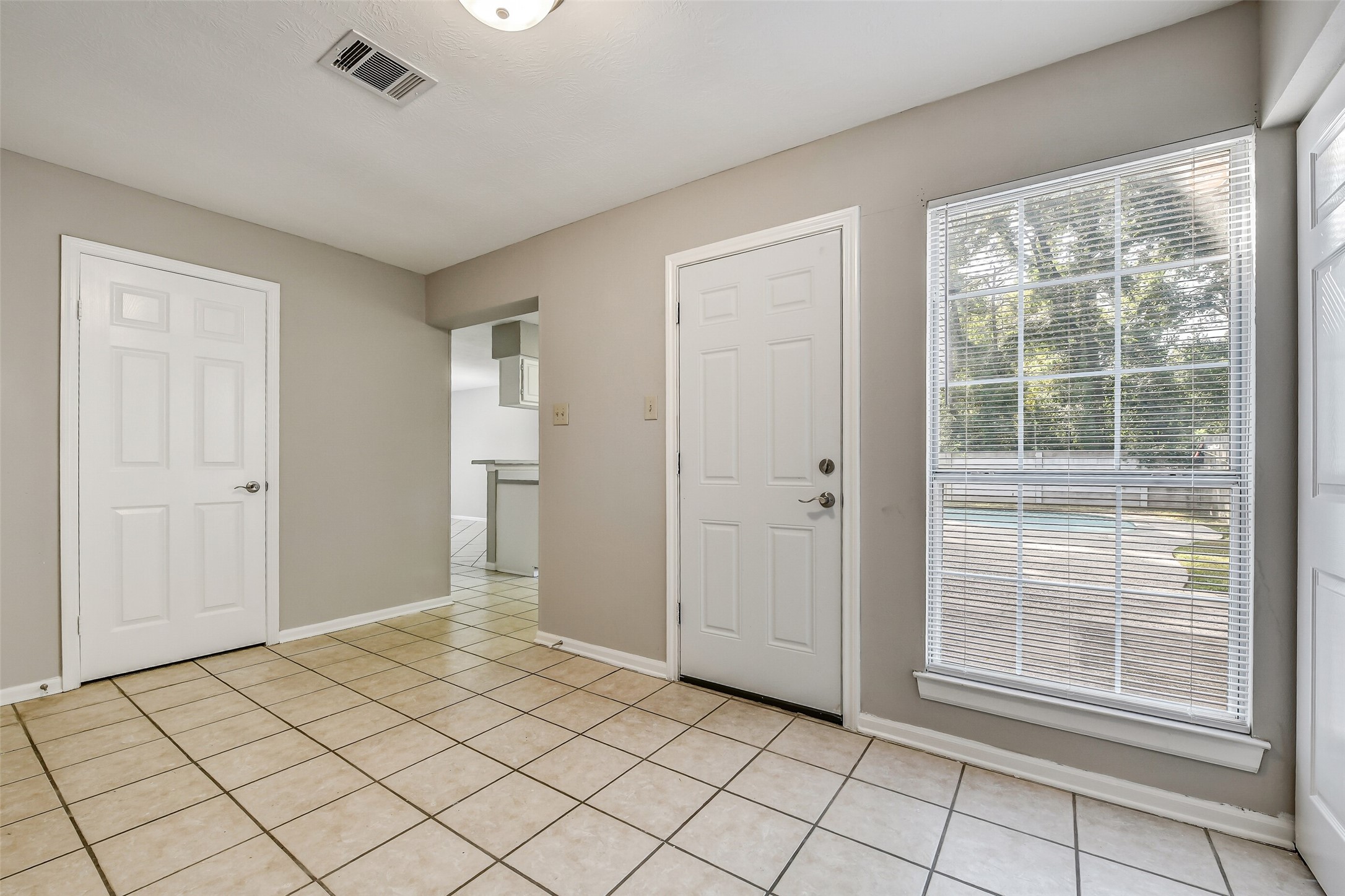 4322 Mountain Peak Way Property Photo 12