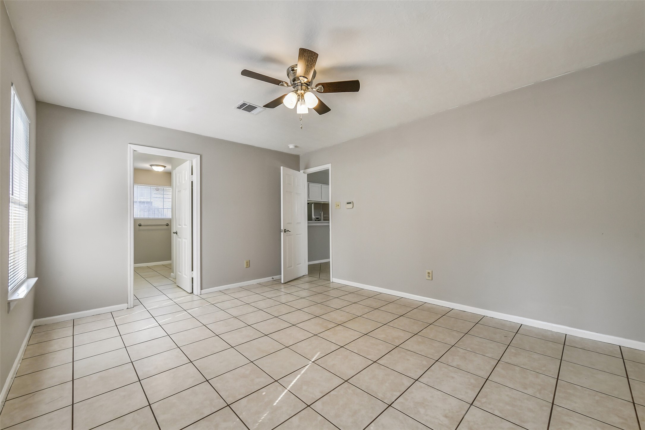 4322 Mountain Peak Way Property Photo 17