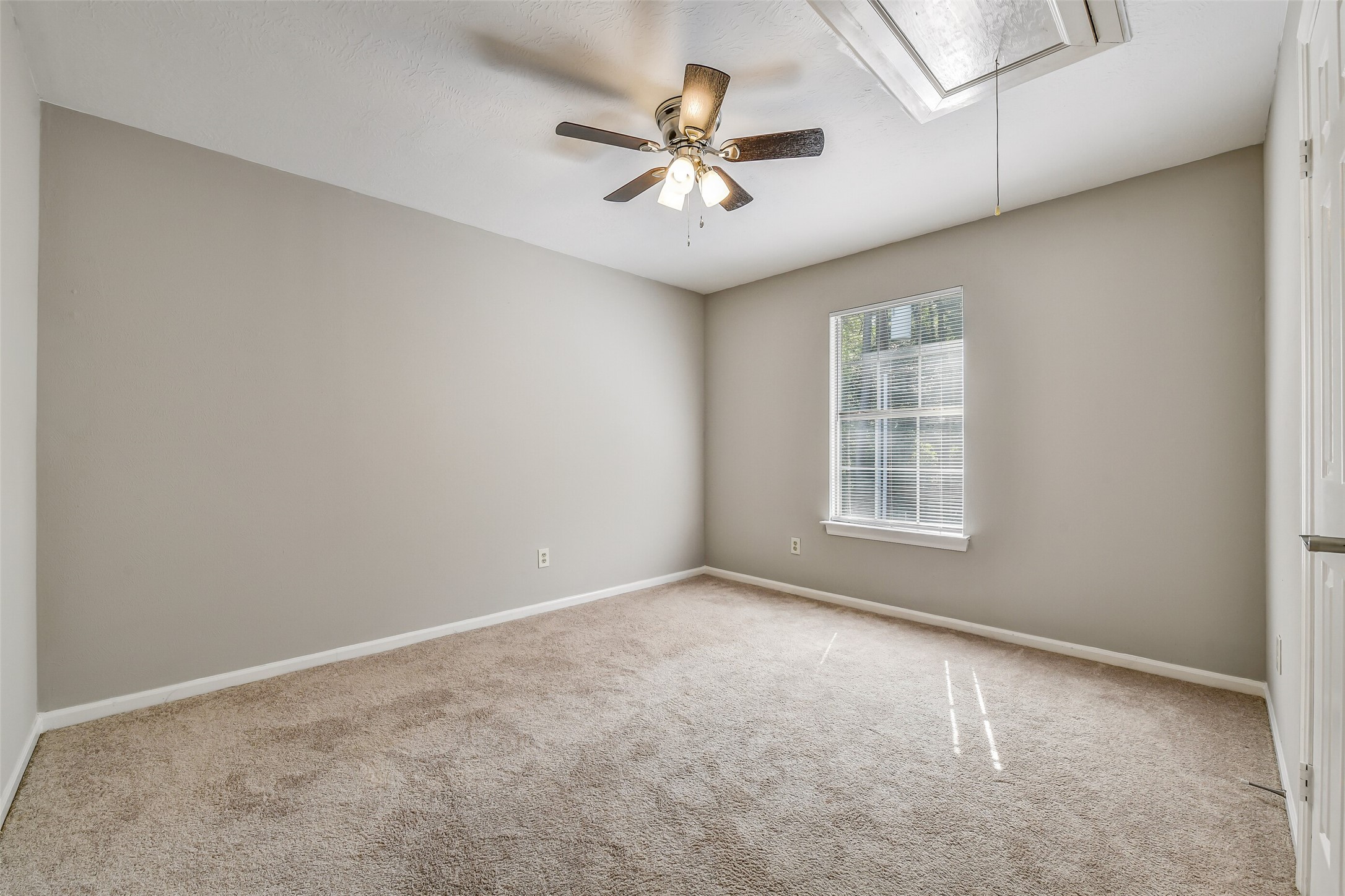 4322 Mountain Peak Way Property Photo 23
