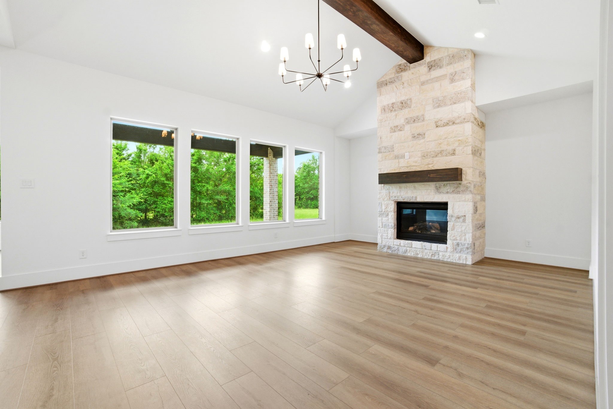24933 Hopeview Way Property Photo 9