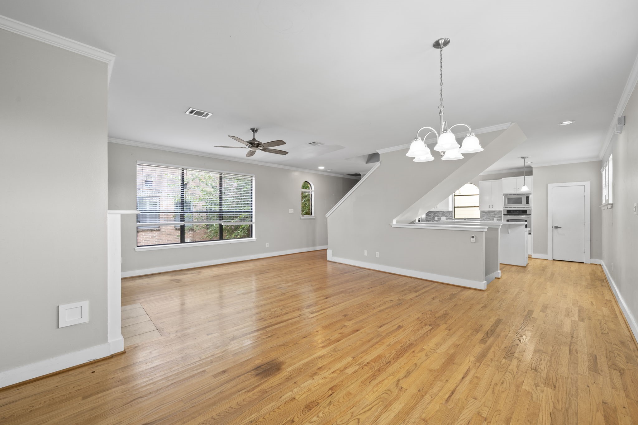 2154 Arabelle Street Property Photo 3
