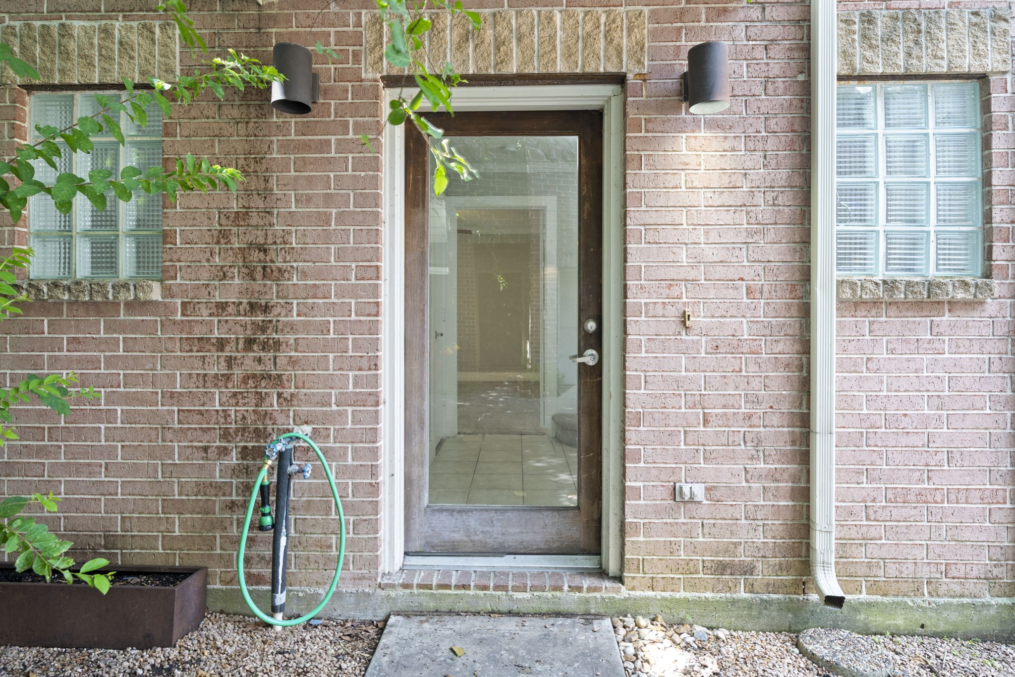 2154 Arabelle Street Property Photo 7