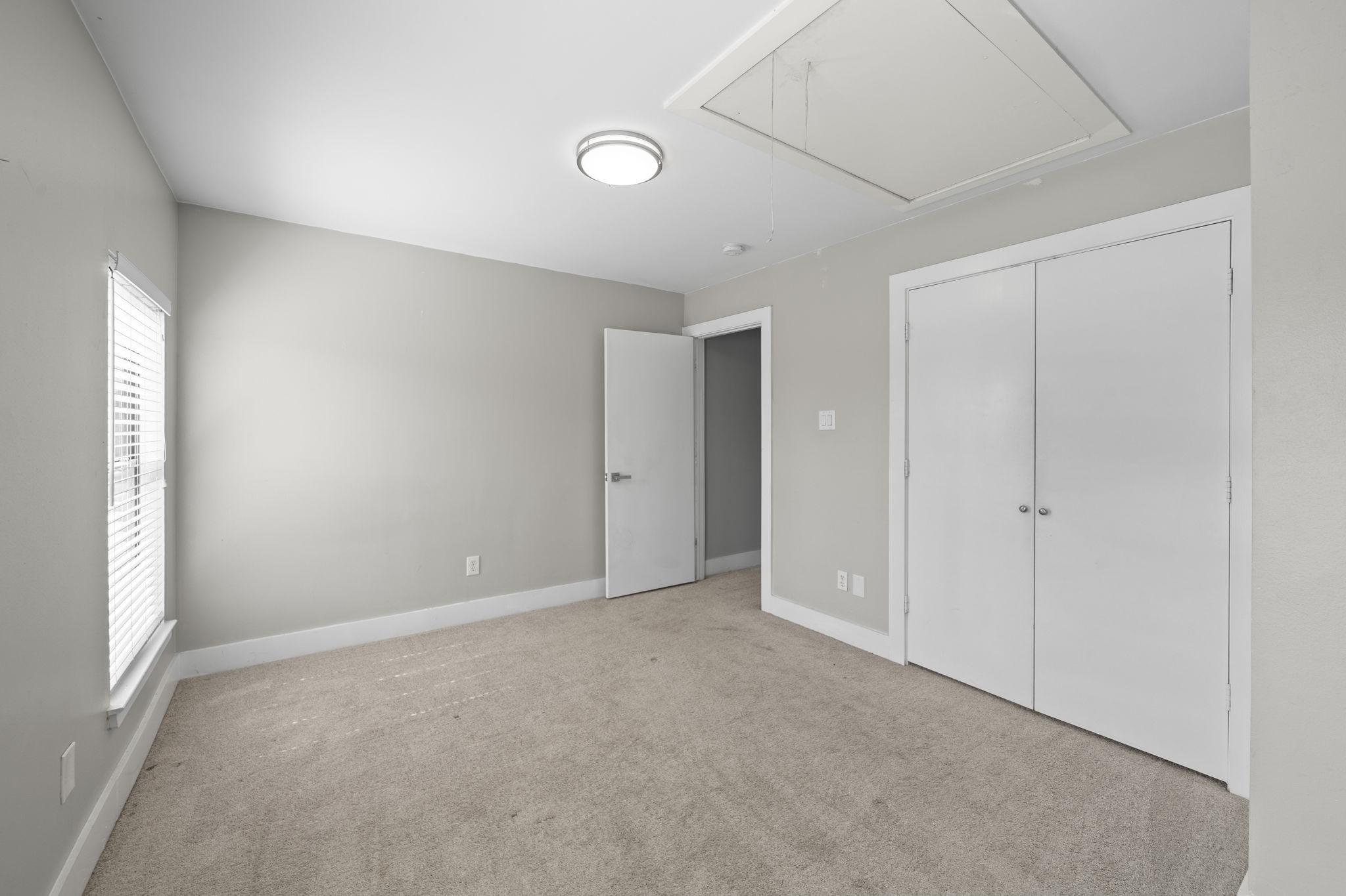 2154 Arabelle Street Property Photo 27