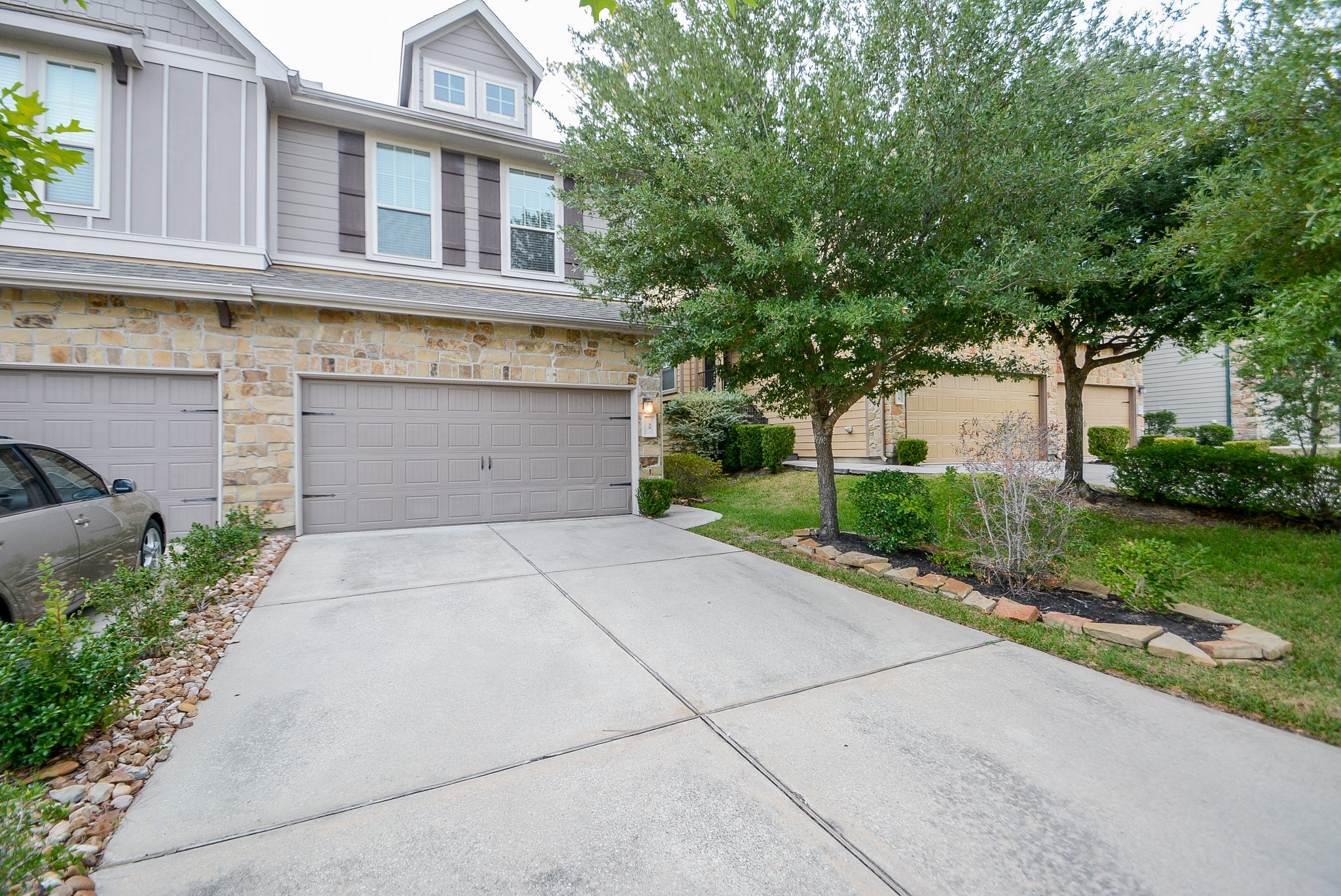 22 Cheswood Manor Property Photo 1