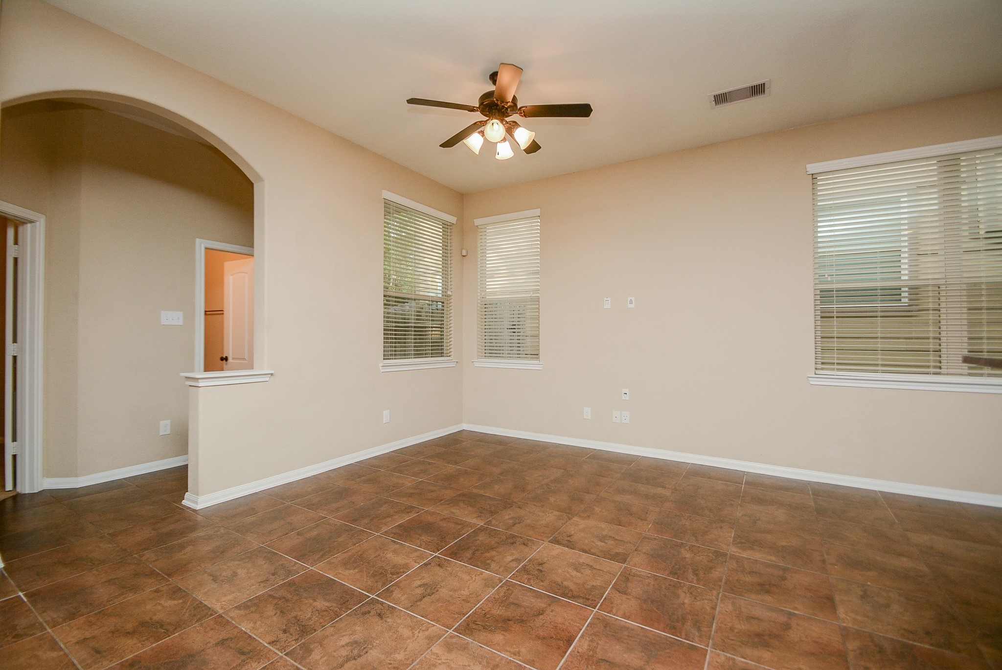 22 Cheswood Manor Property Photo 8