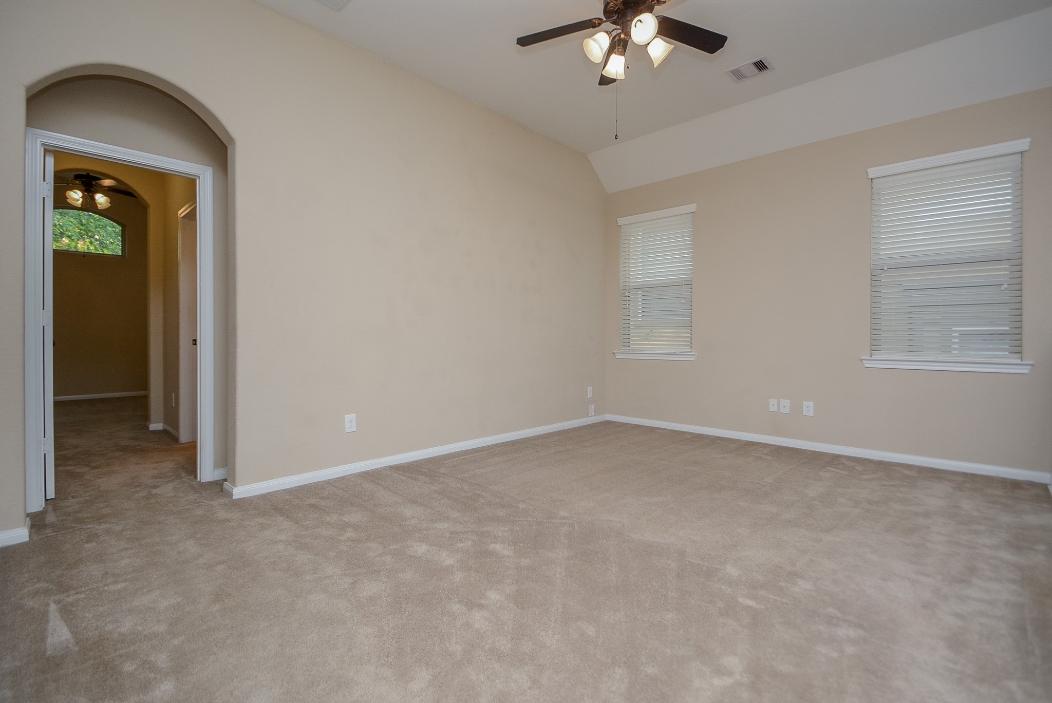 22 Cheswood Manor Property Photo 20