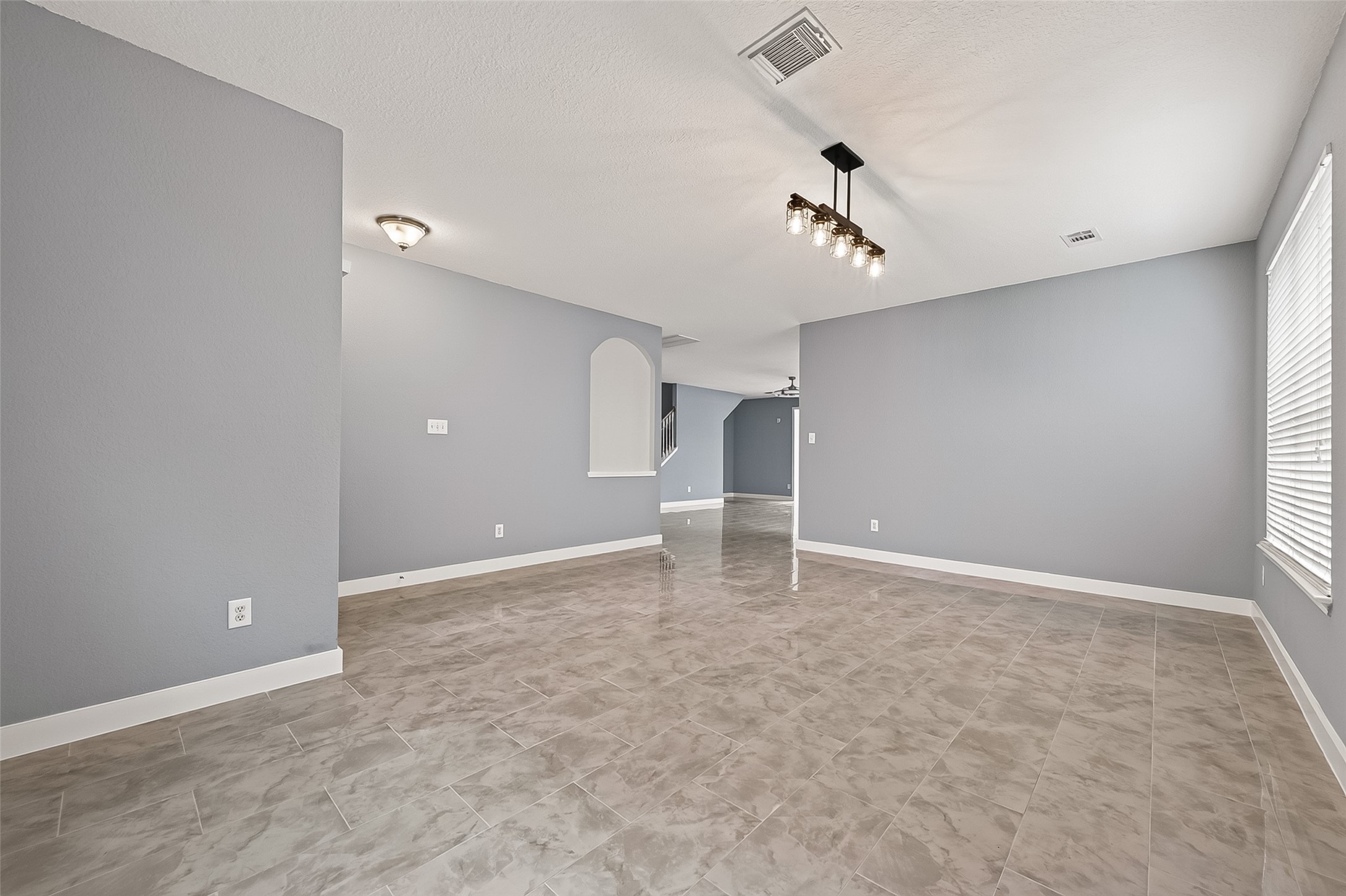 9526 Heflin Colony Drive Property Photo 5