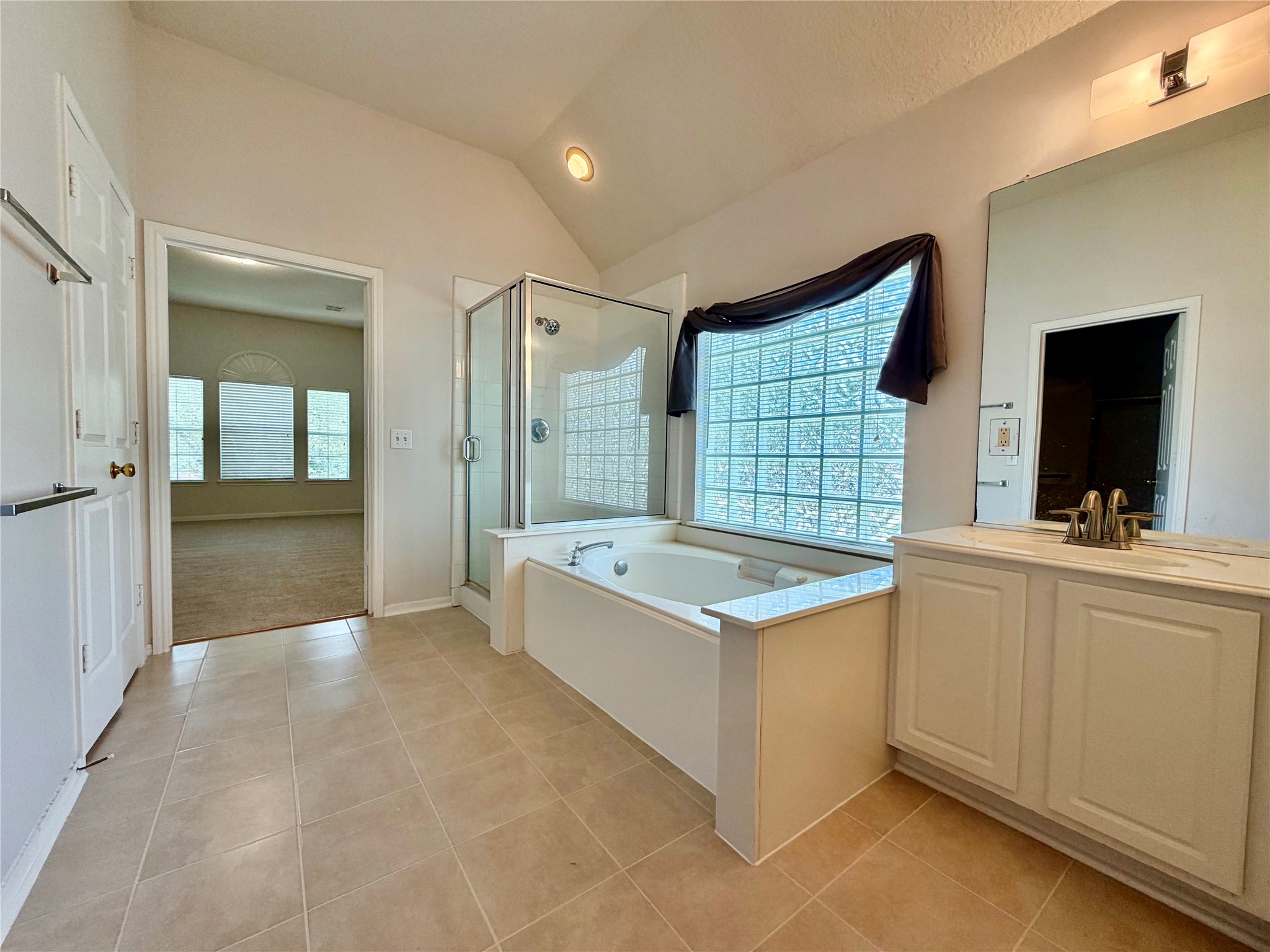 7426 Maple Run Drive Property Photo 13