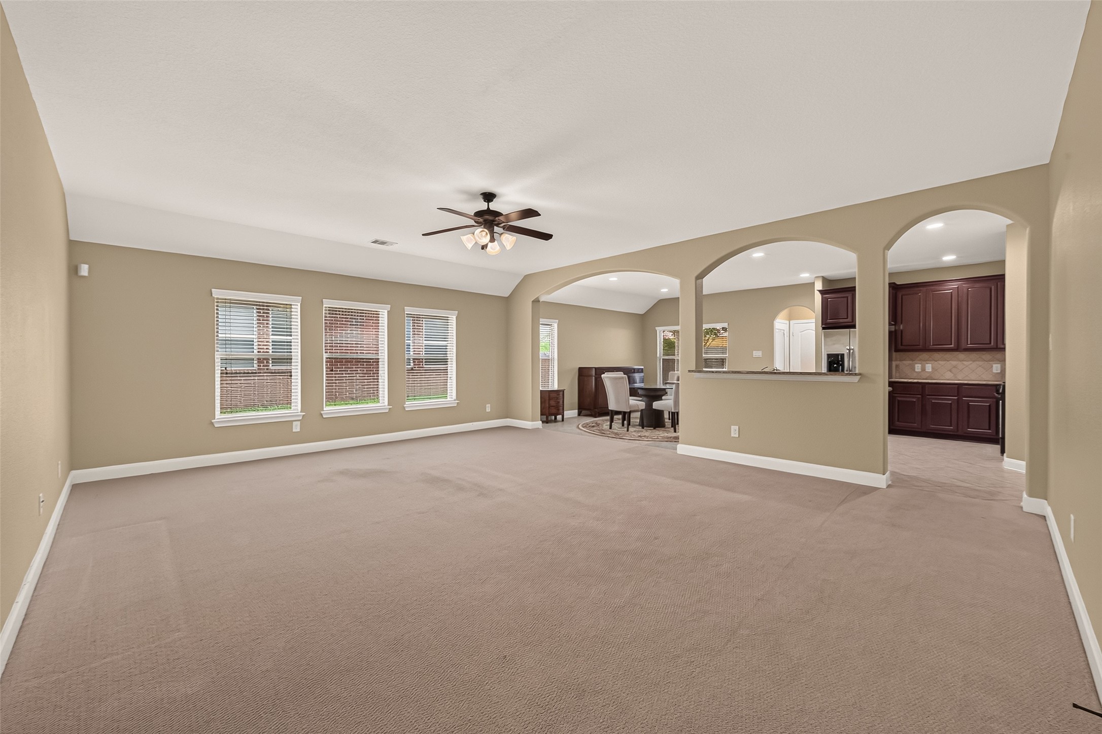 6015 Baileys Run Lane Property Photo 9