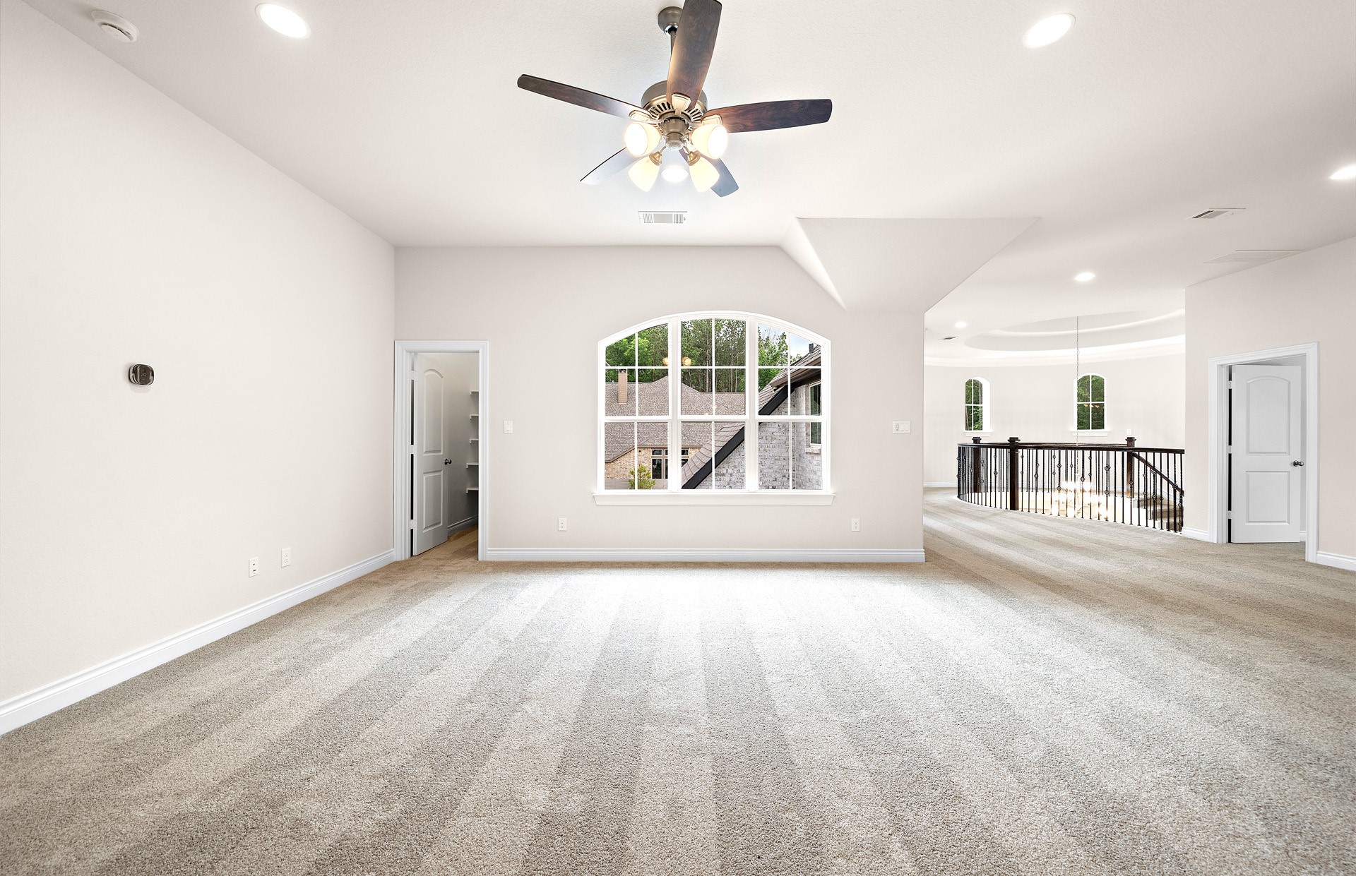16352 Donen Avenue Property Photo 10