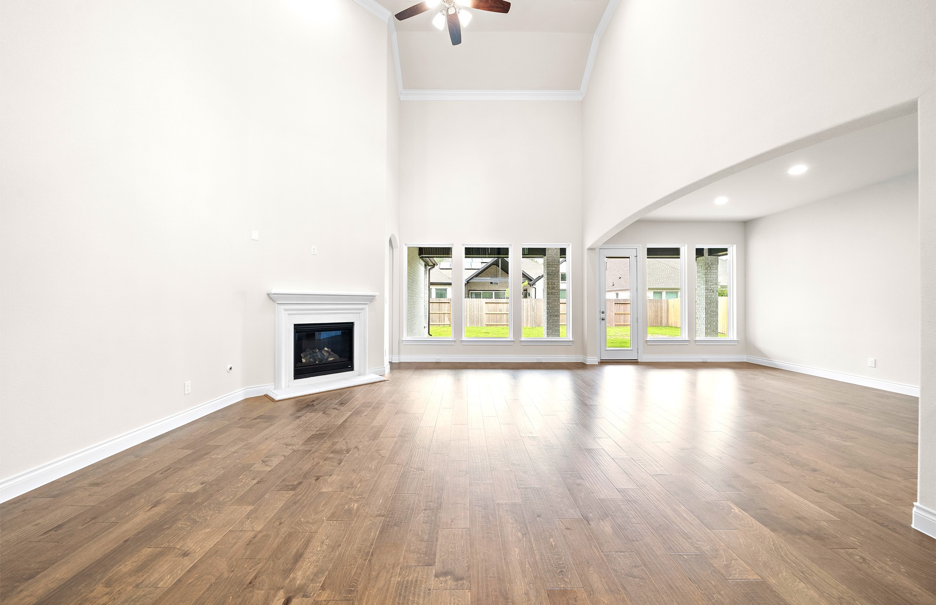 16352 Donen Avenue Property Photo 18