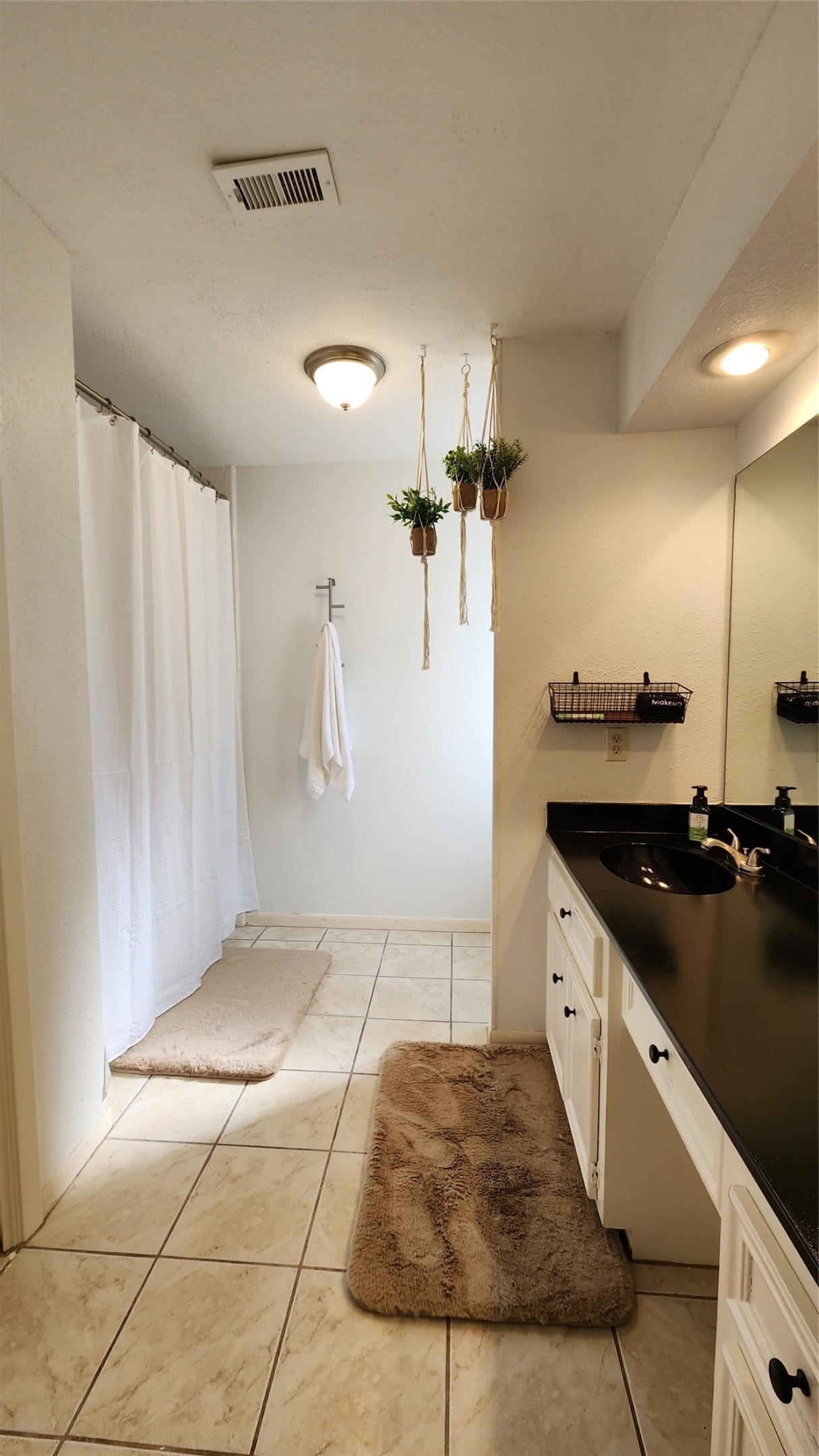 3211 Meadowlark Lane Property Photo 8