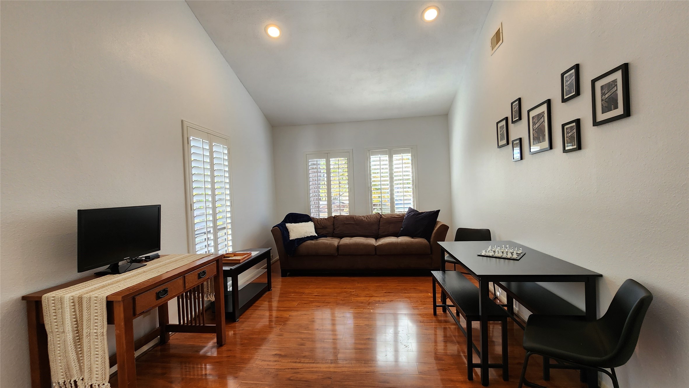 3211 Meadowlark Lane Property Photo 24