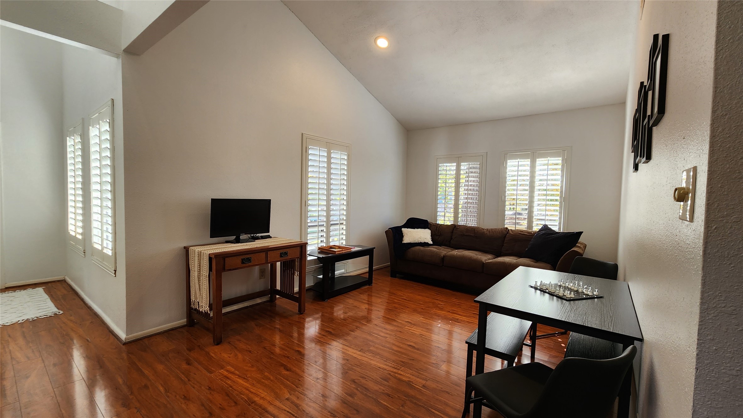 3211 Meadowlark Lane Property Photo 25