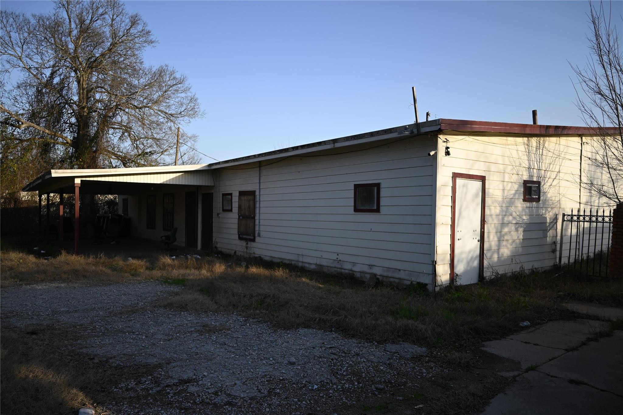 4609 Laura Koppe Road Property Photo 7