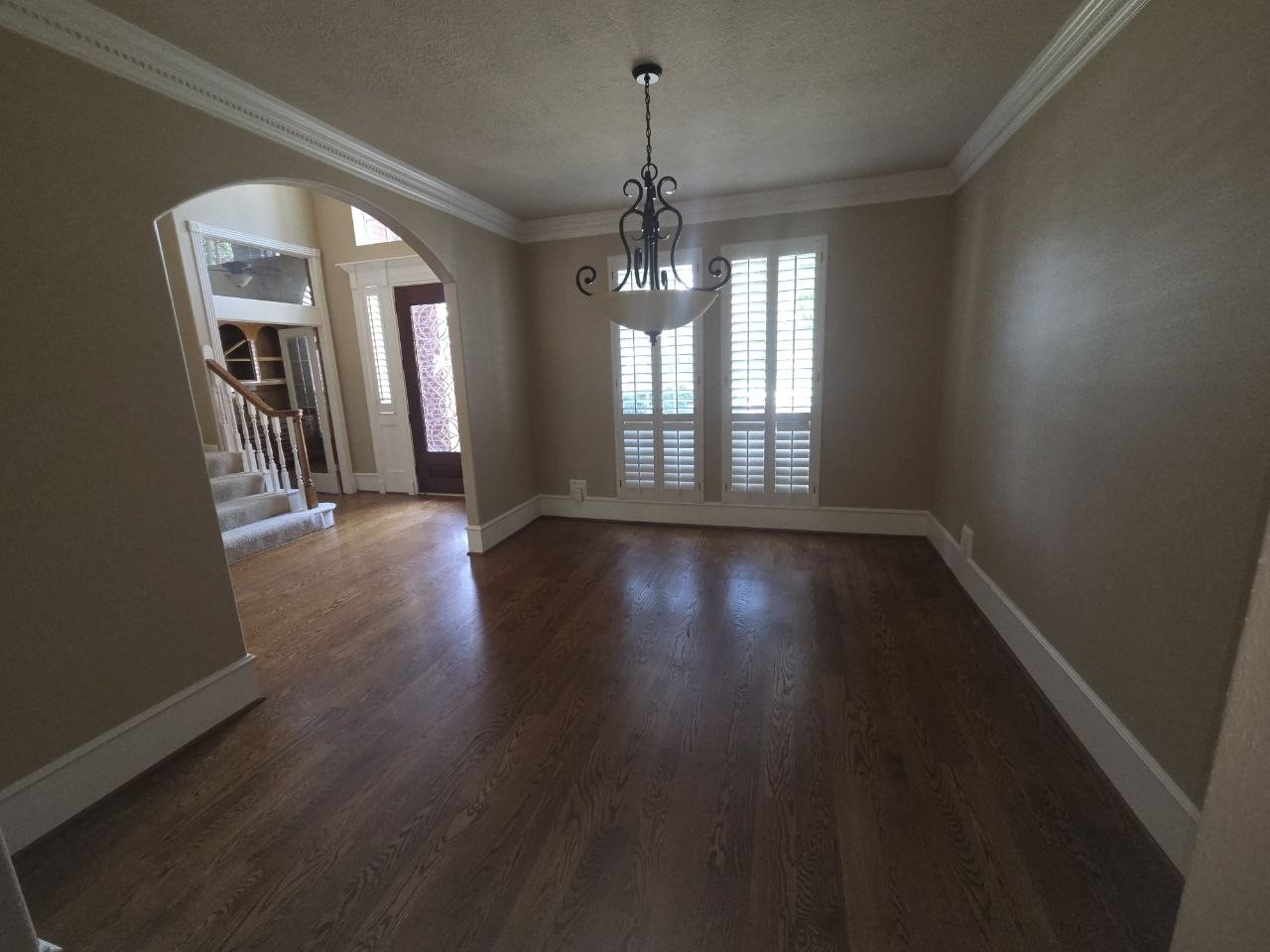5304 Mountain Grove Court Property Photo 8