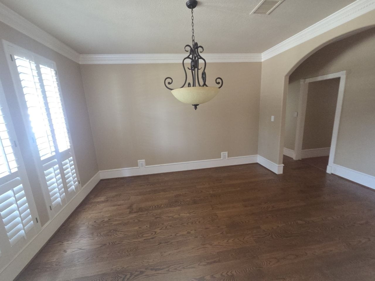5304 Mountain Grove Court Property Photo 9