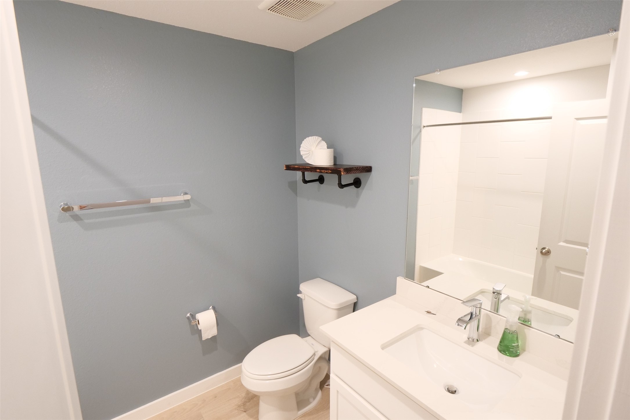 1303 Lucciola Lane Property Photo 8