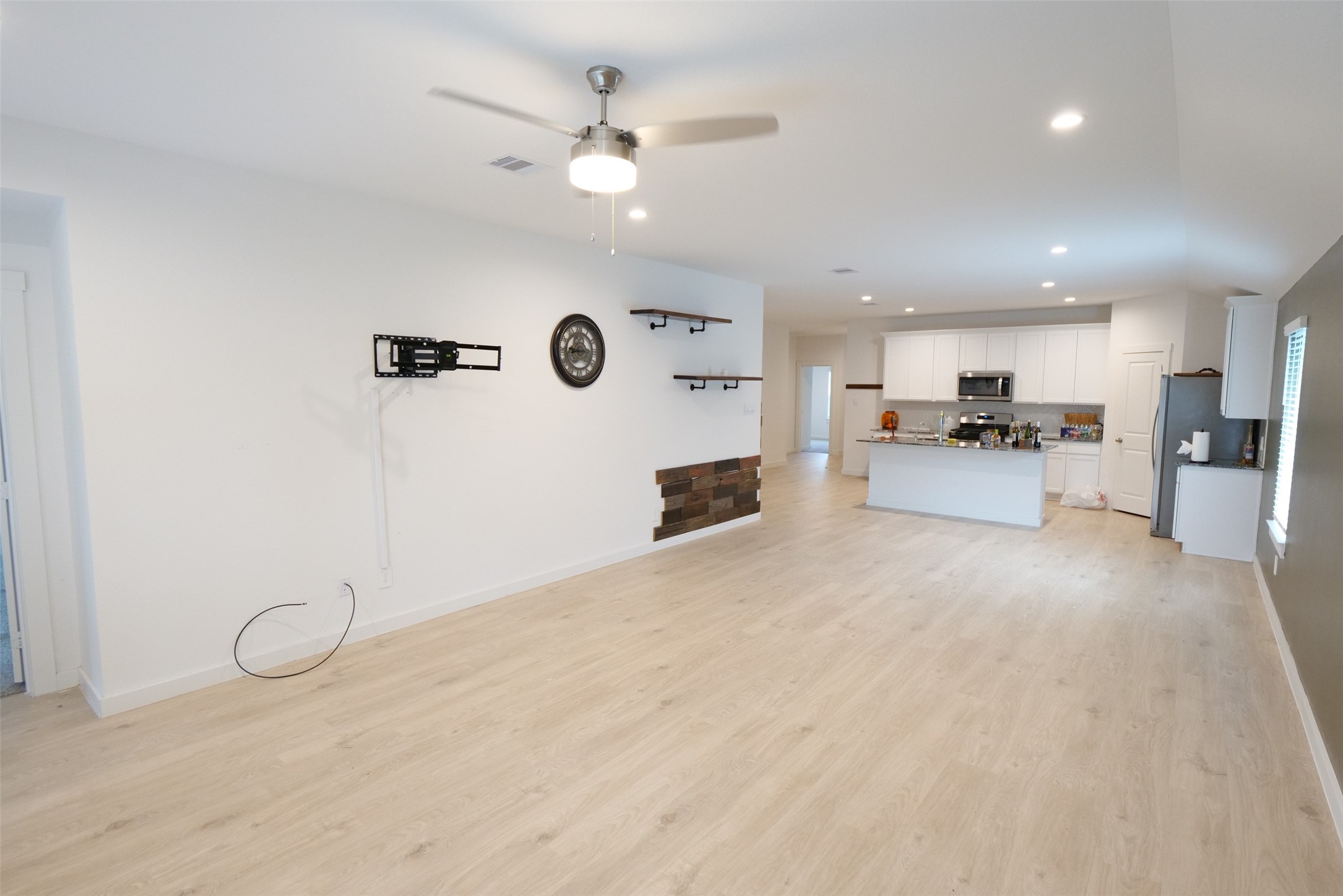 1303 Lucciola Lane Property Photo 14