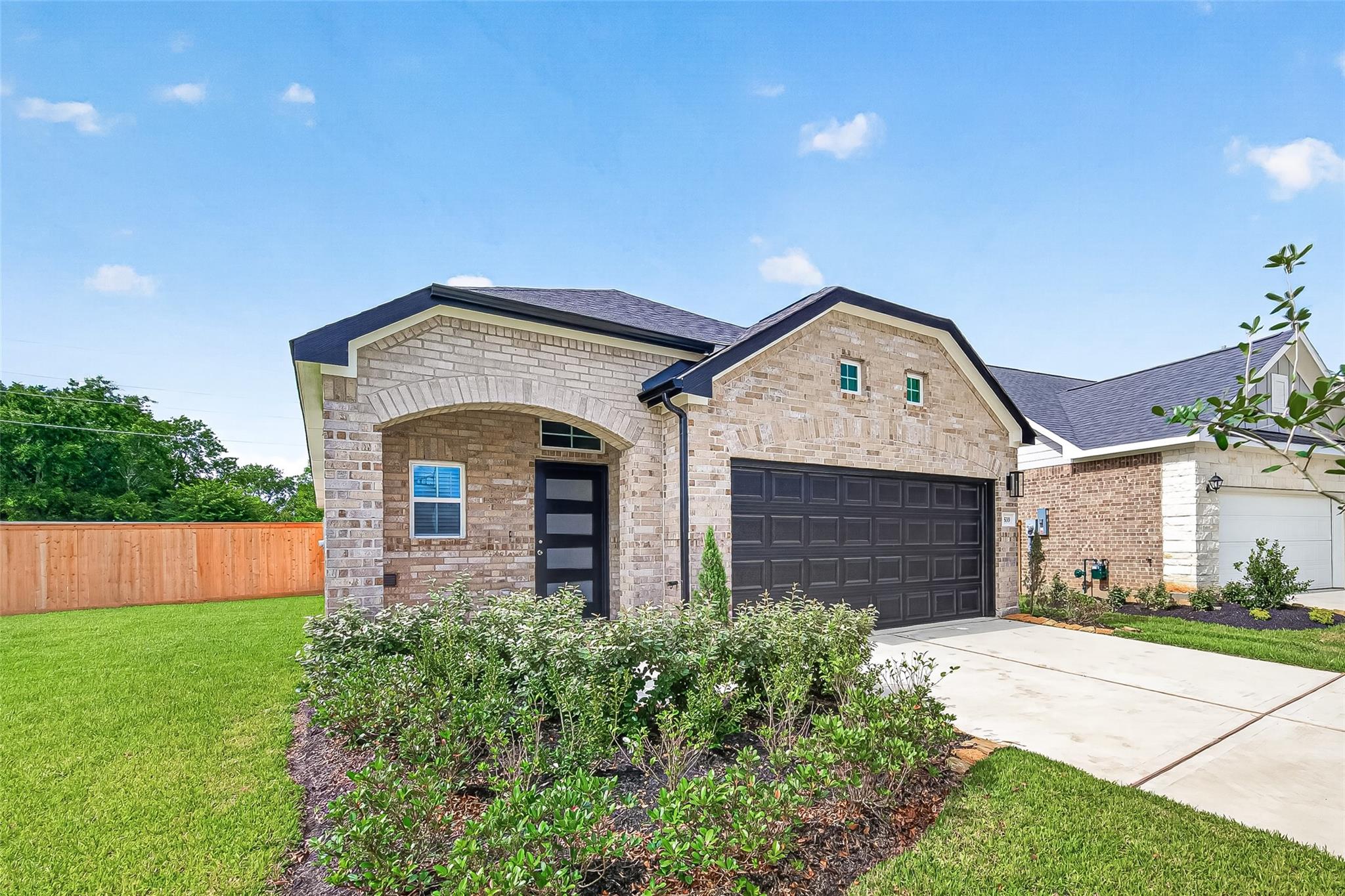 533 Stone Placa Trail Property Photo 1