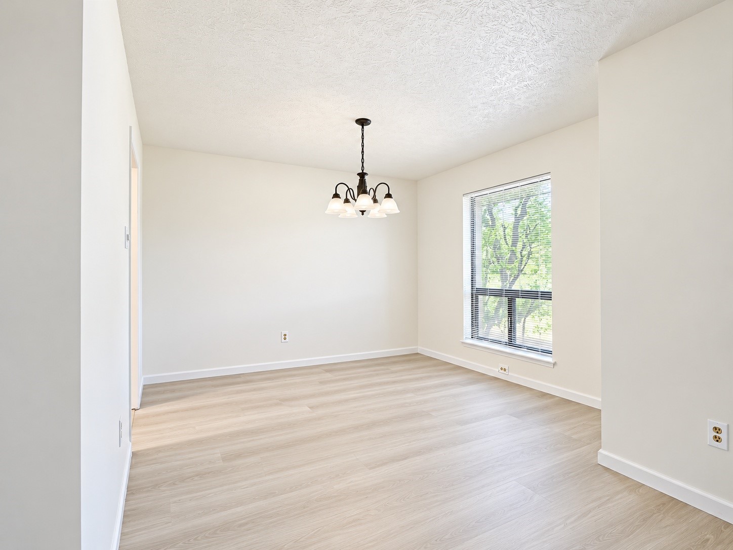 3030 S Blue Meadow Circle Property Photo 9