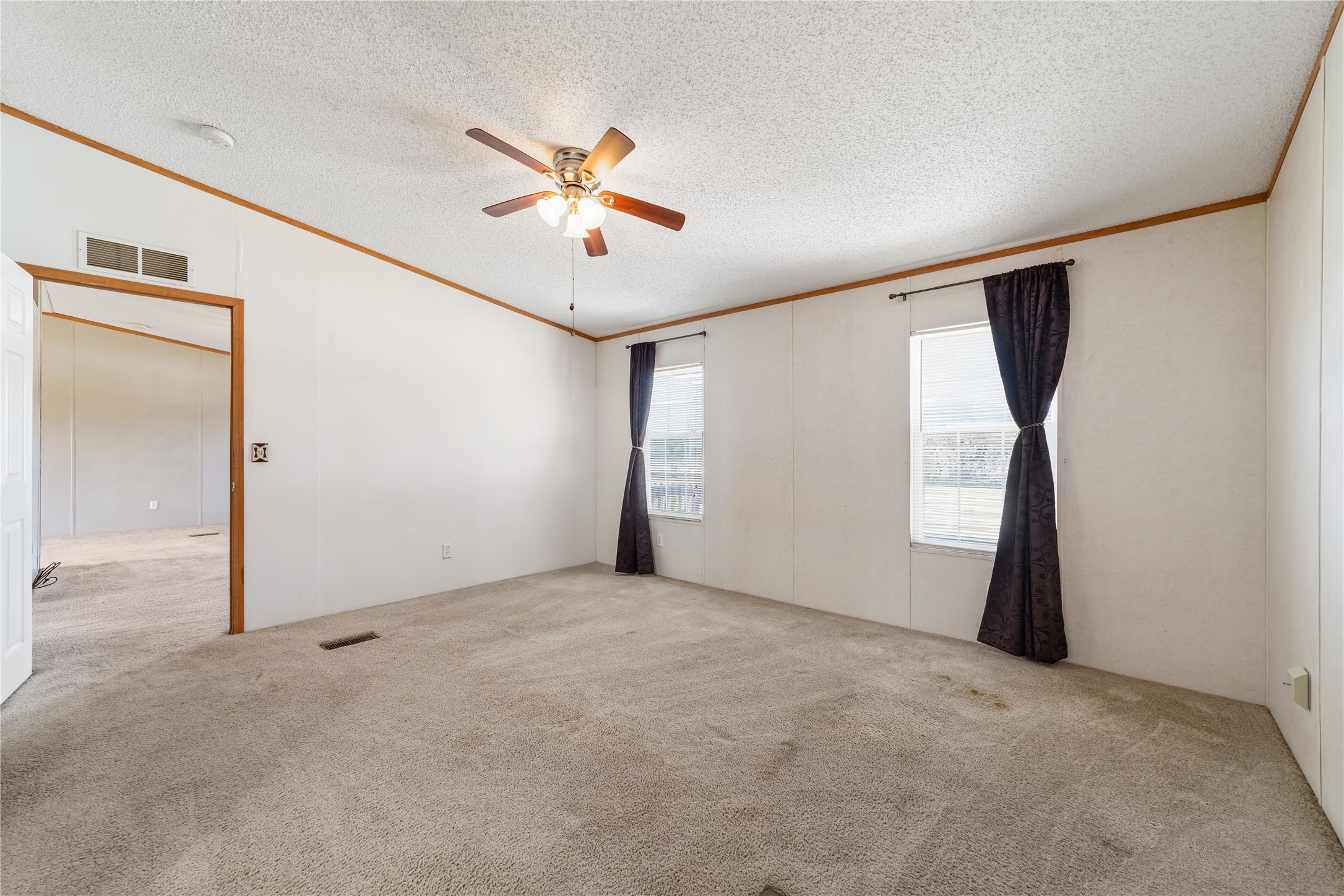 198 Betsy Drive Property Photo 4