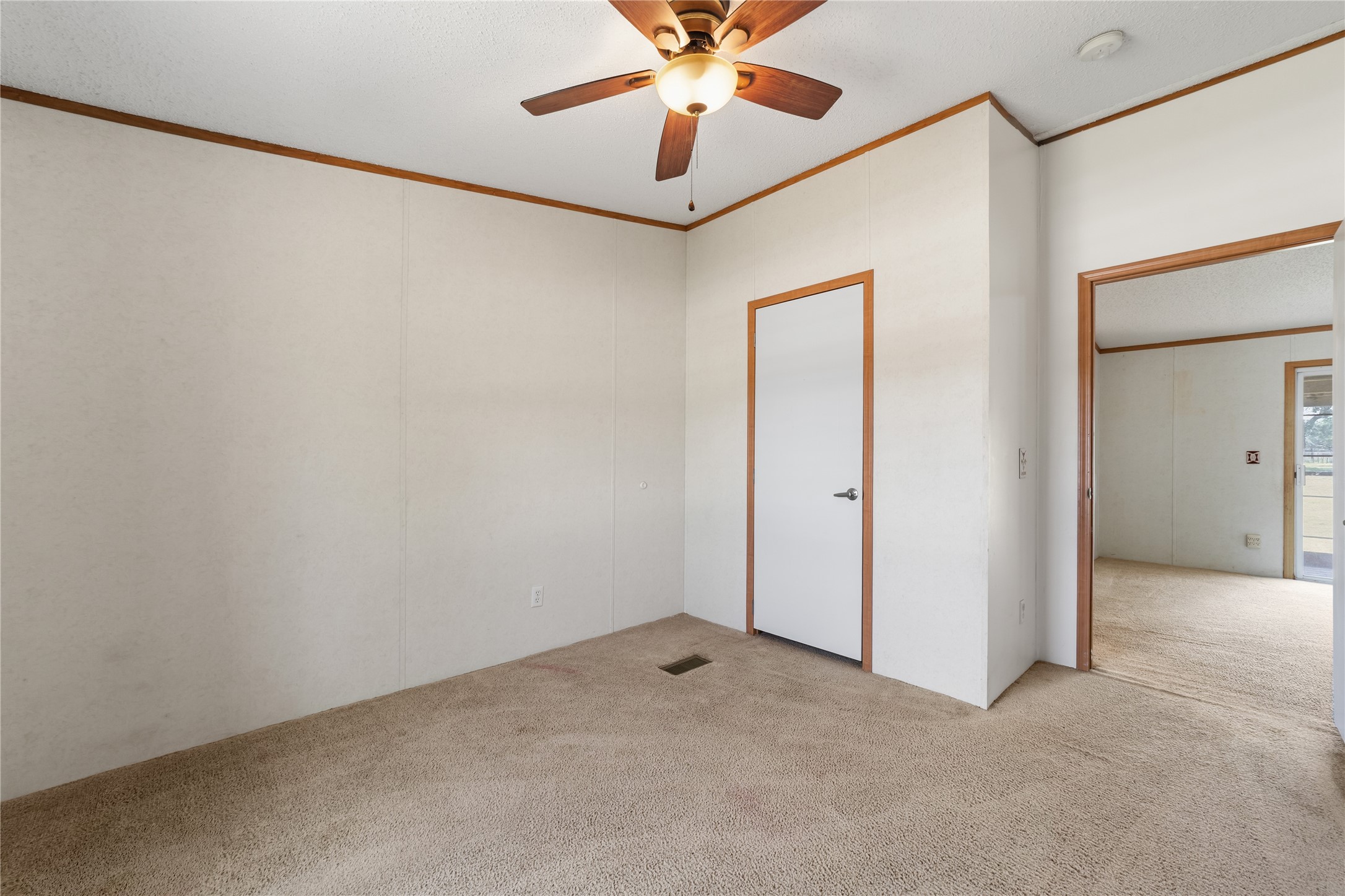 198 Betsy Drive Property Photo 9