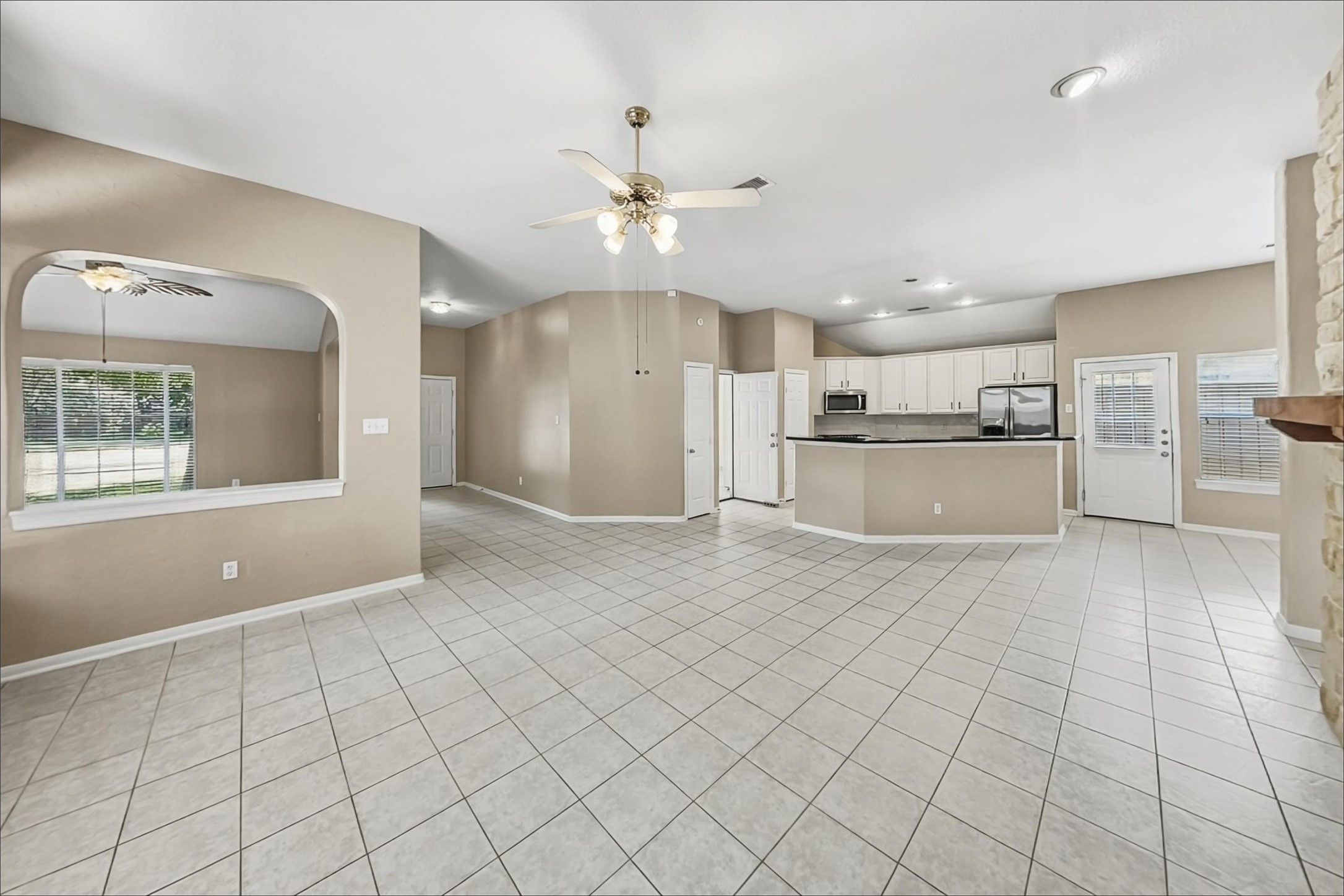 5 Paddock Pines Place Property Photo 6