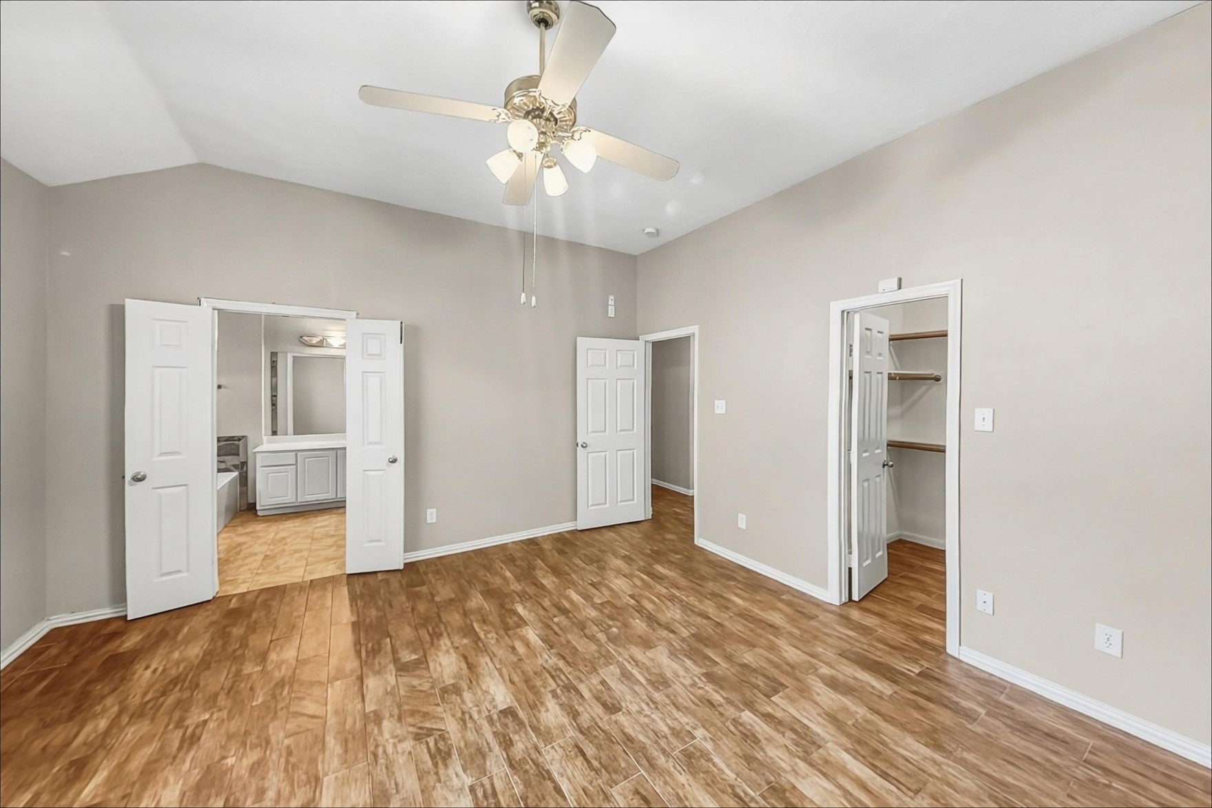 5 Paddock Pines Place Property Photo 10