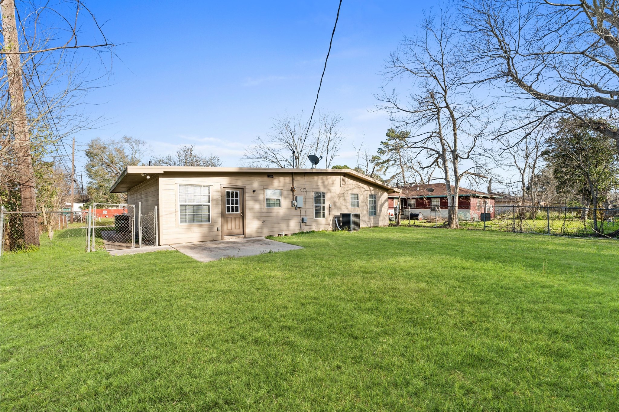 8914 Vinearbor Street Property Photo 16