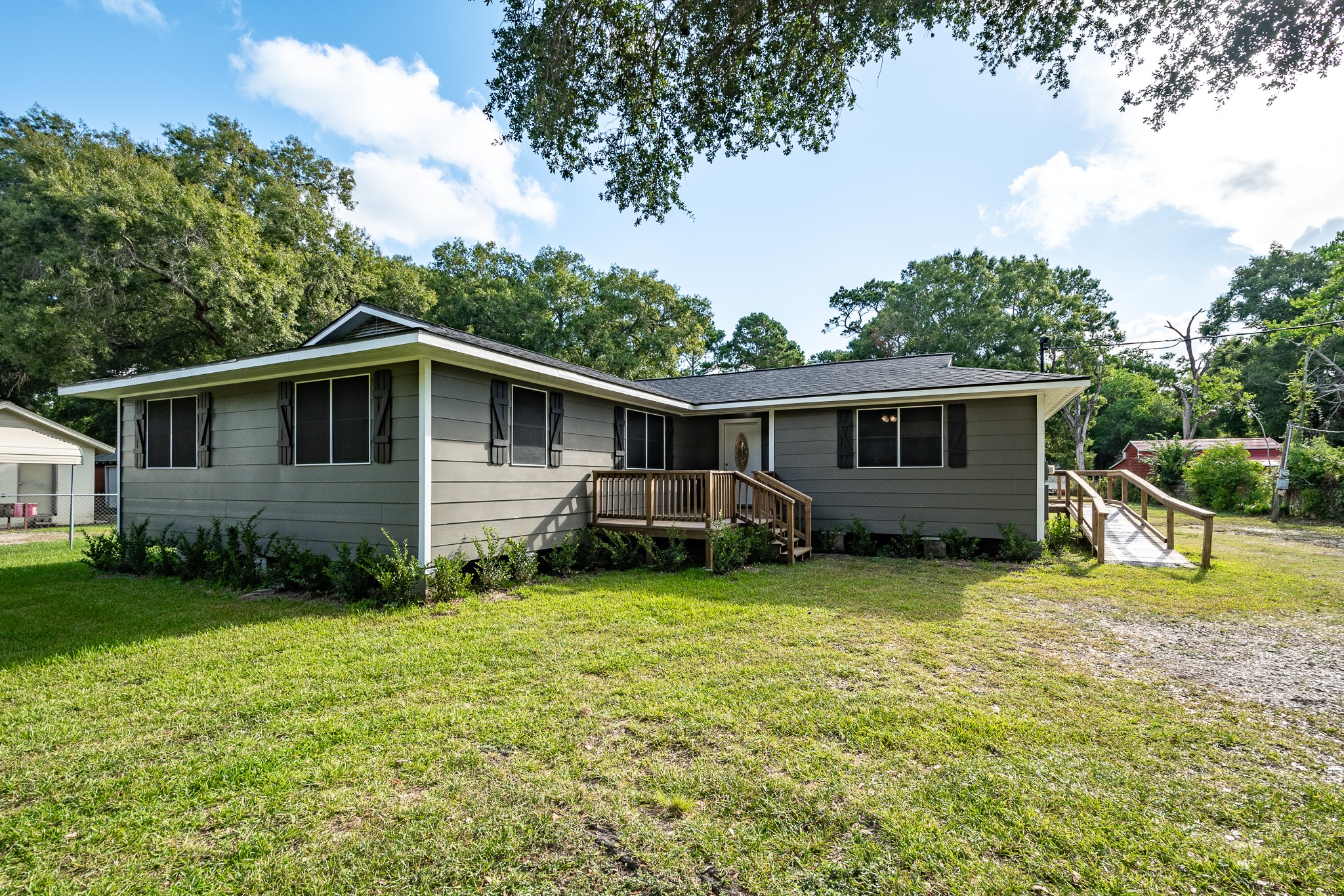 13102 Shady Lane Property Photo 1