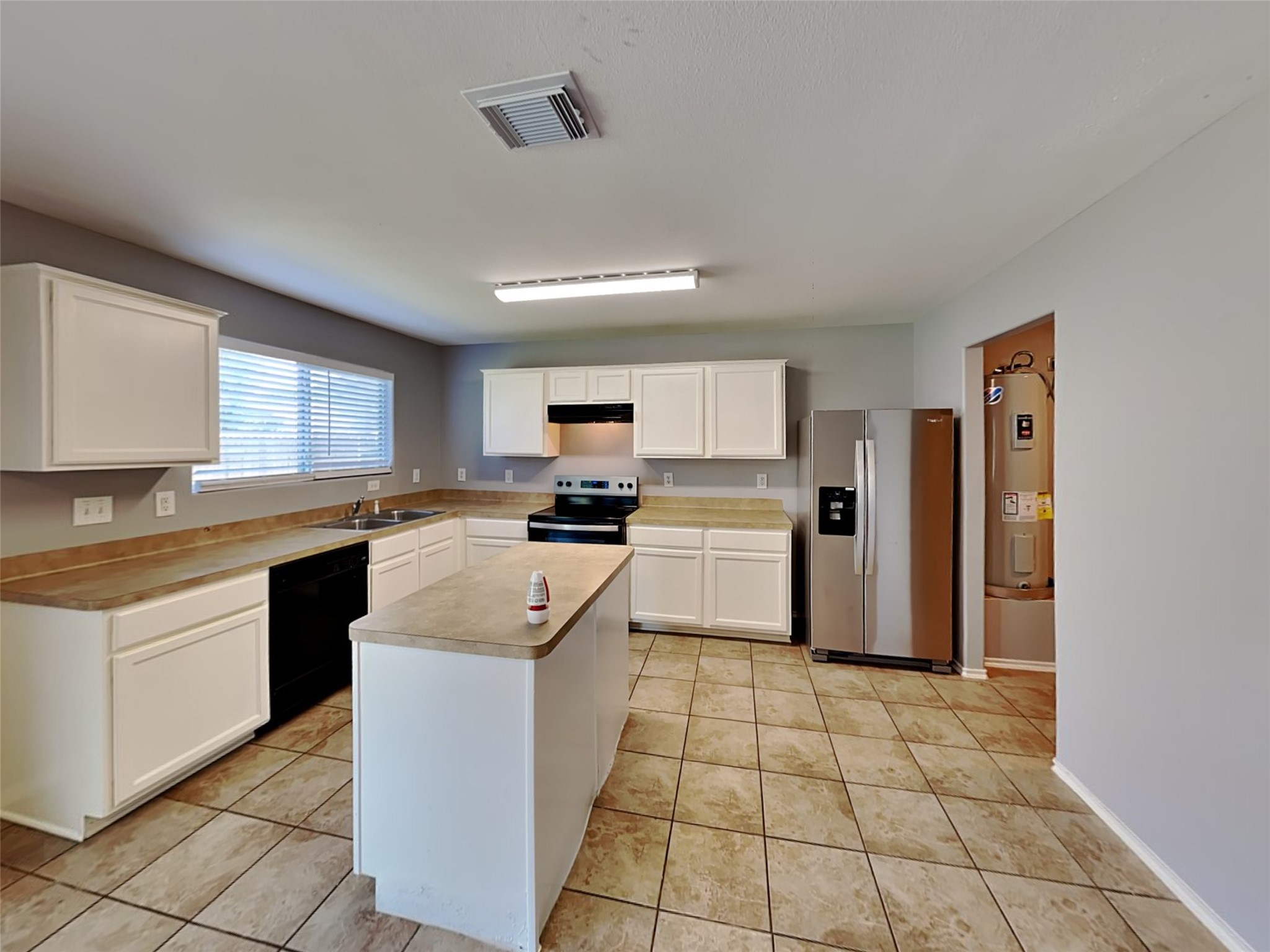 2203 Shady Birch Drive Property Photo 2