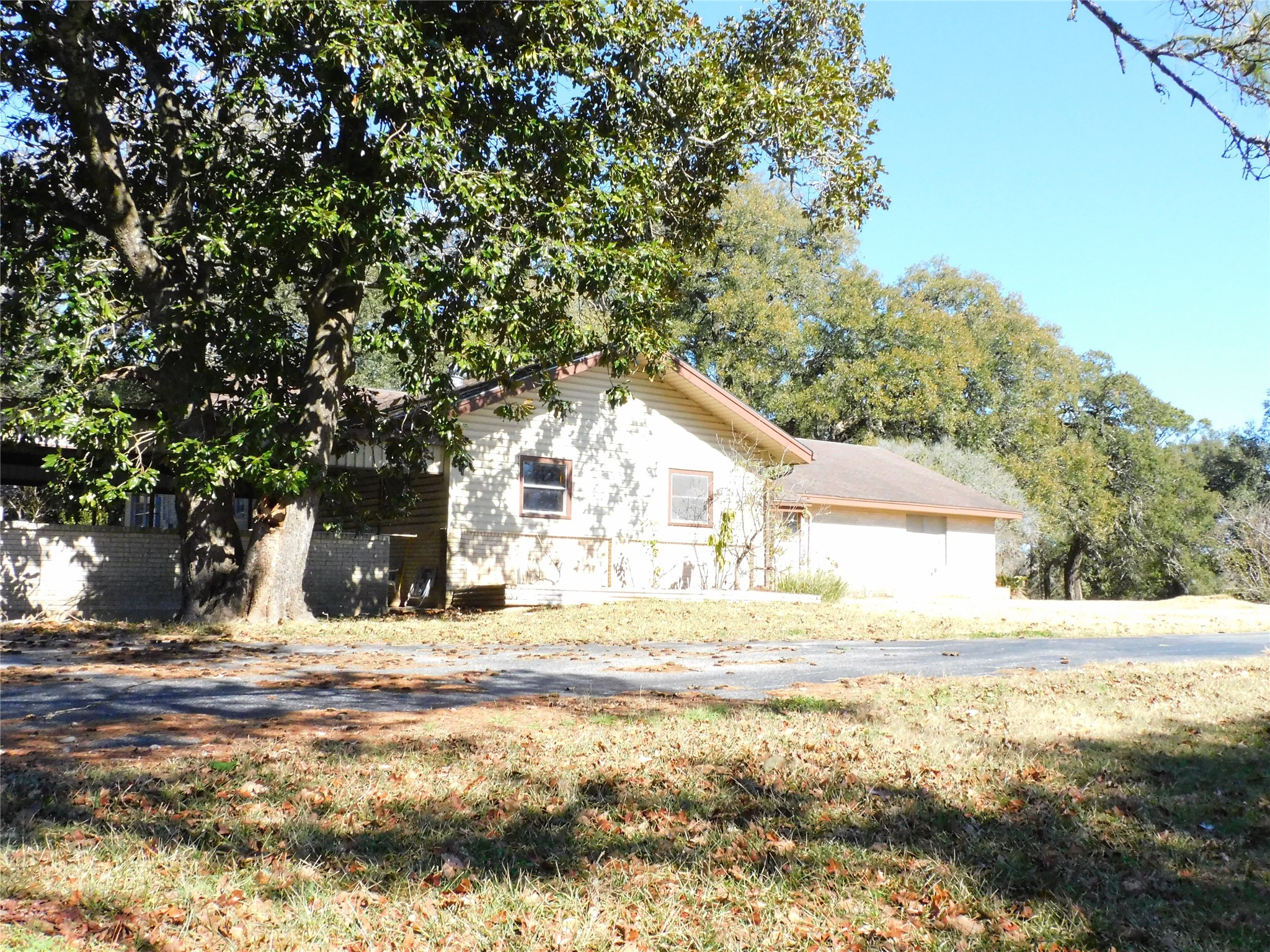 2408 Gun And Rod Road Property Photo 16
