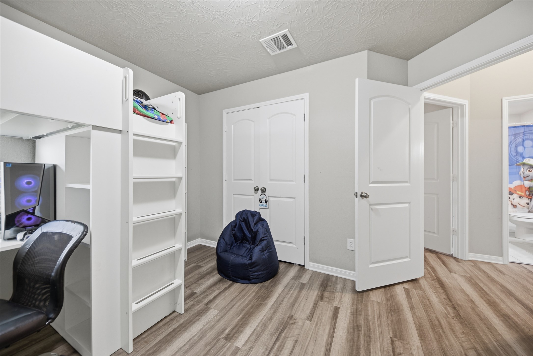 1005 Rootstock Road Property Photo 14
