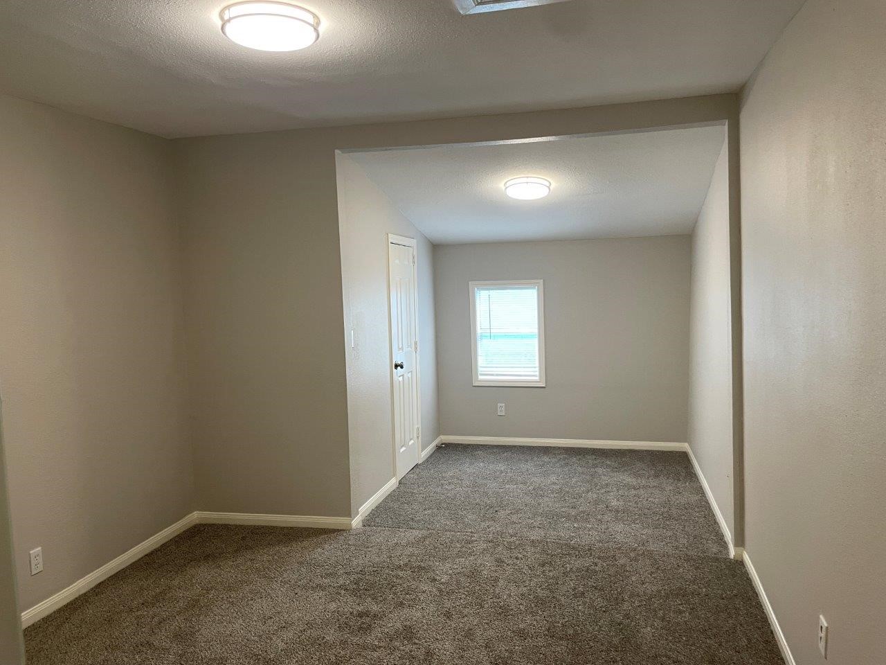 309 E Pine Street Property Photo 7