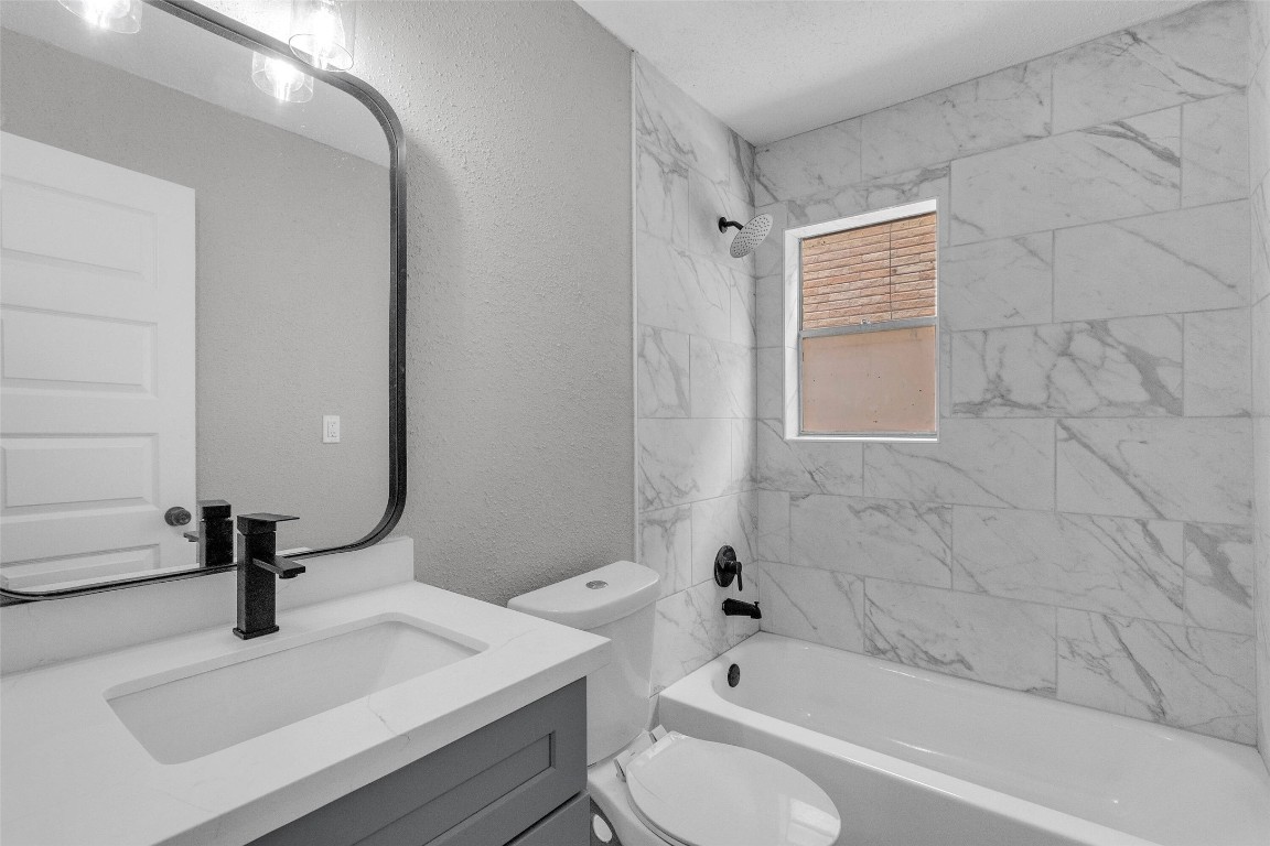 3613 Crane Street Property Photo 9