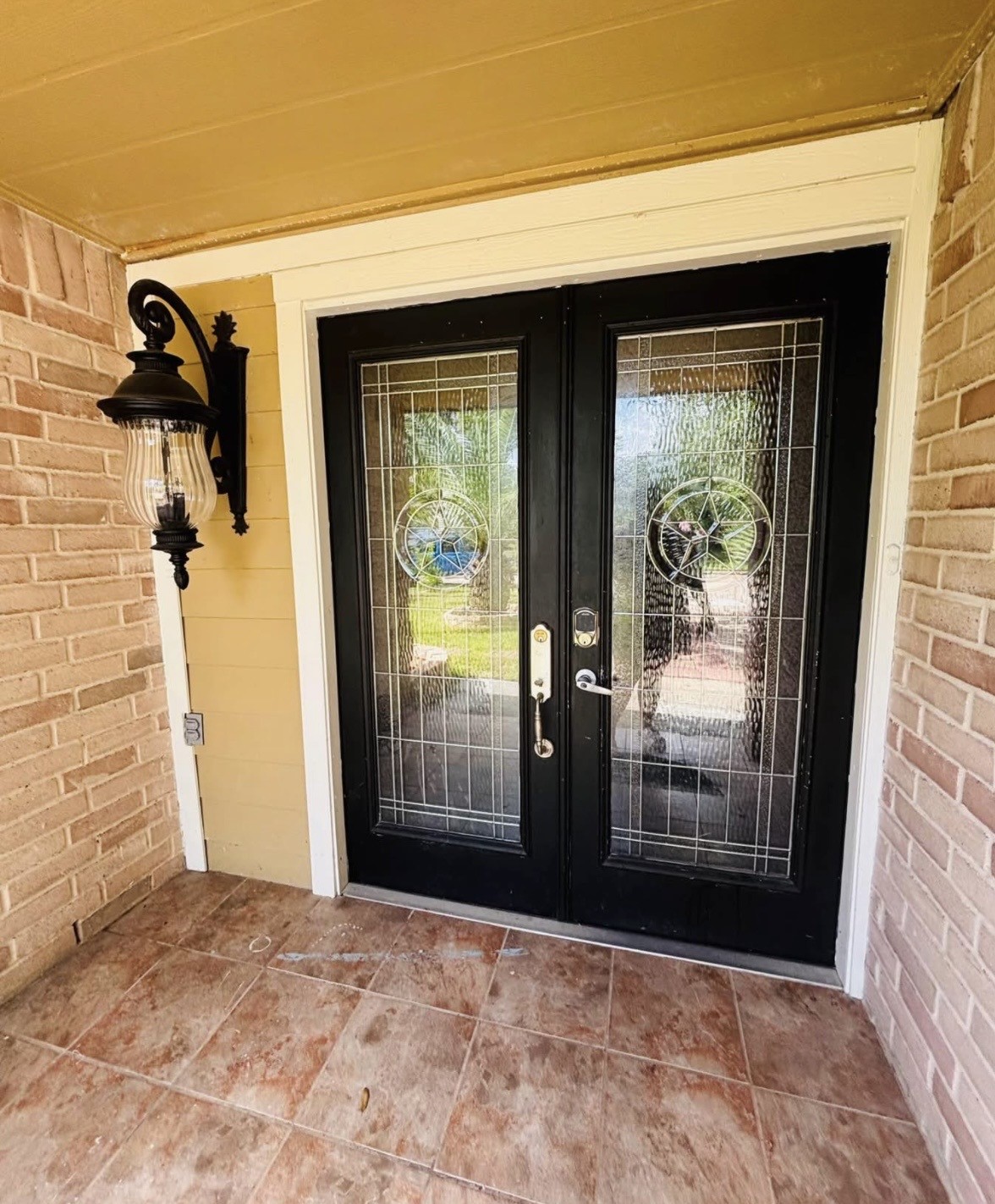 19423 Cypress Bay Property Photo 2