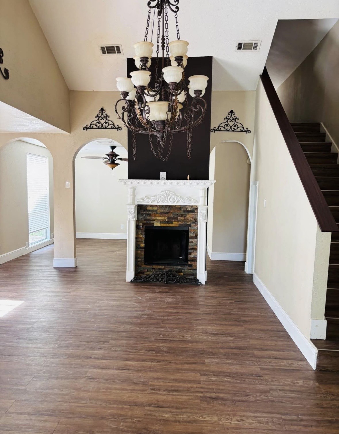 19423 Cypress Bay Property Photo 5